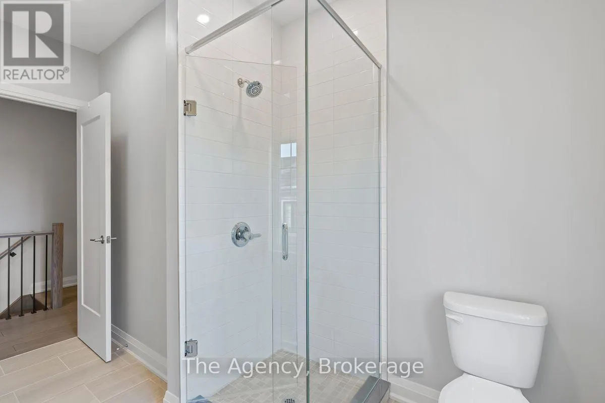 39 - 2054 PENINSULA ROAD #39