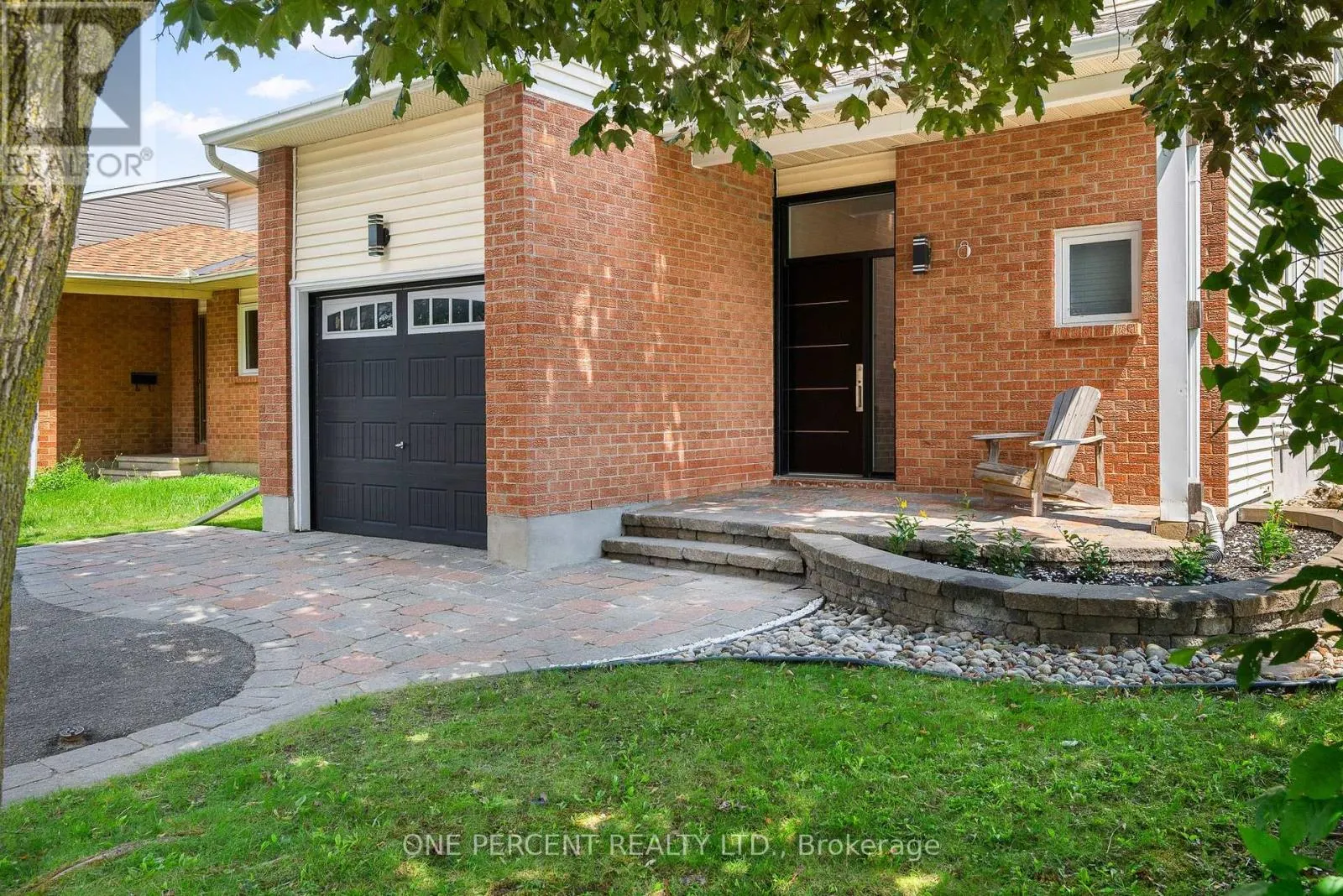 8 RASTILA CRESCENT