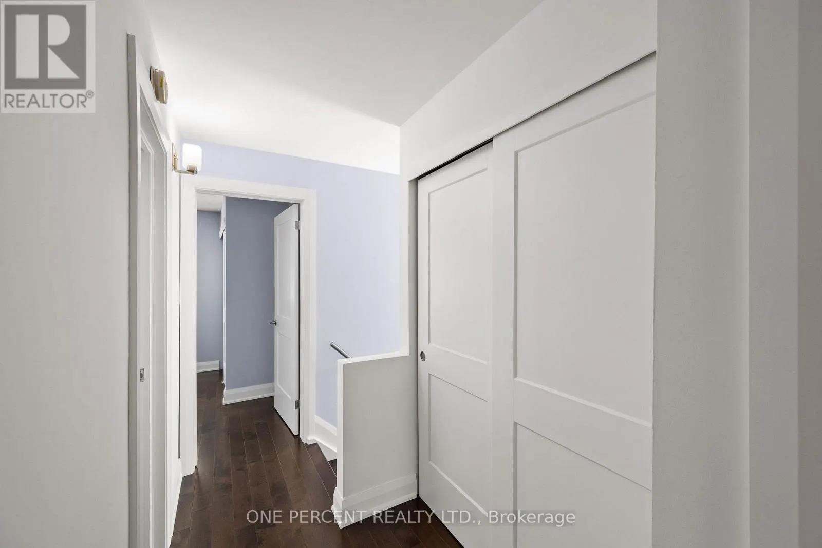 8 RASTILA CRESCENT