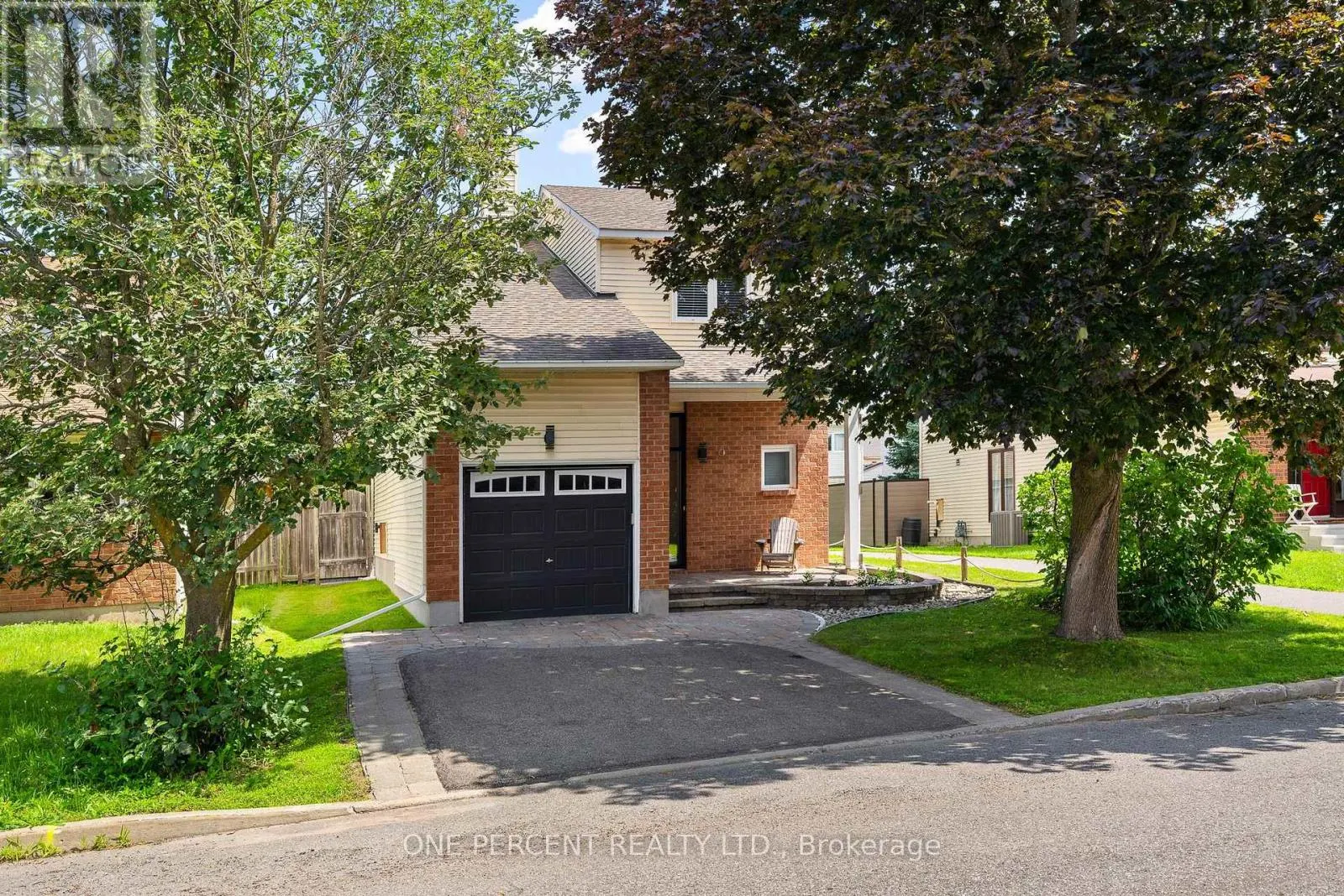 8 RASTILA CRESCENT