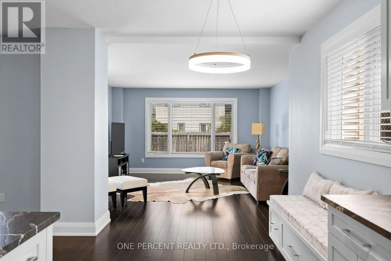 8 RASTILA CRESCENT