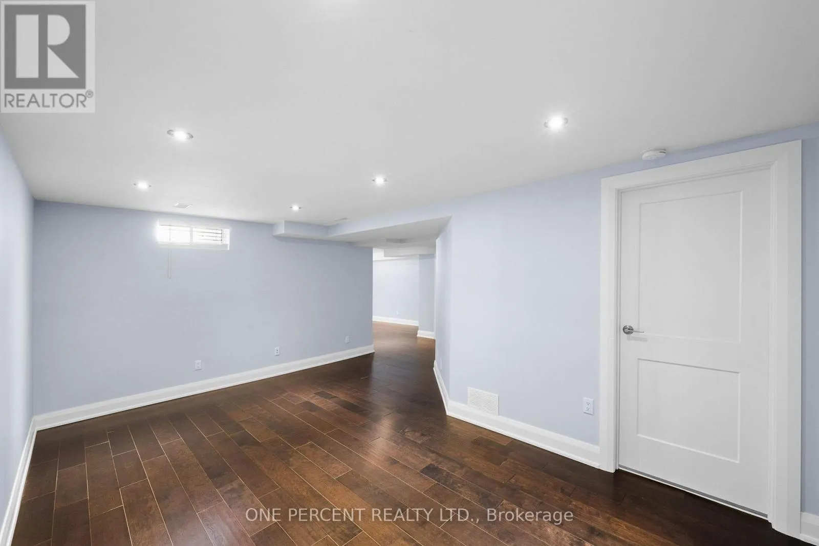 8 RASTILA CRESCENT