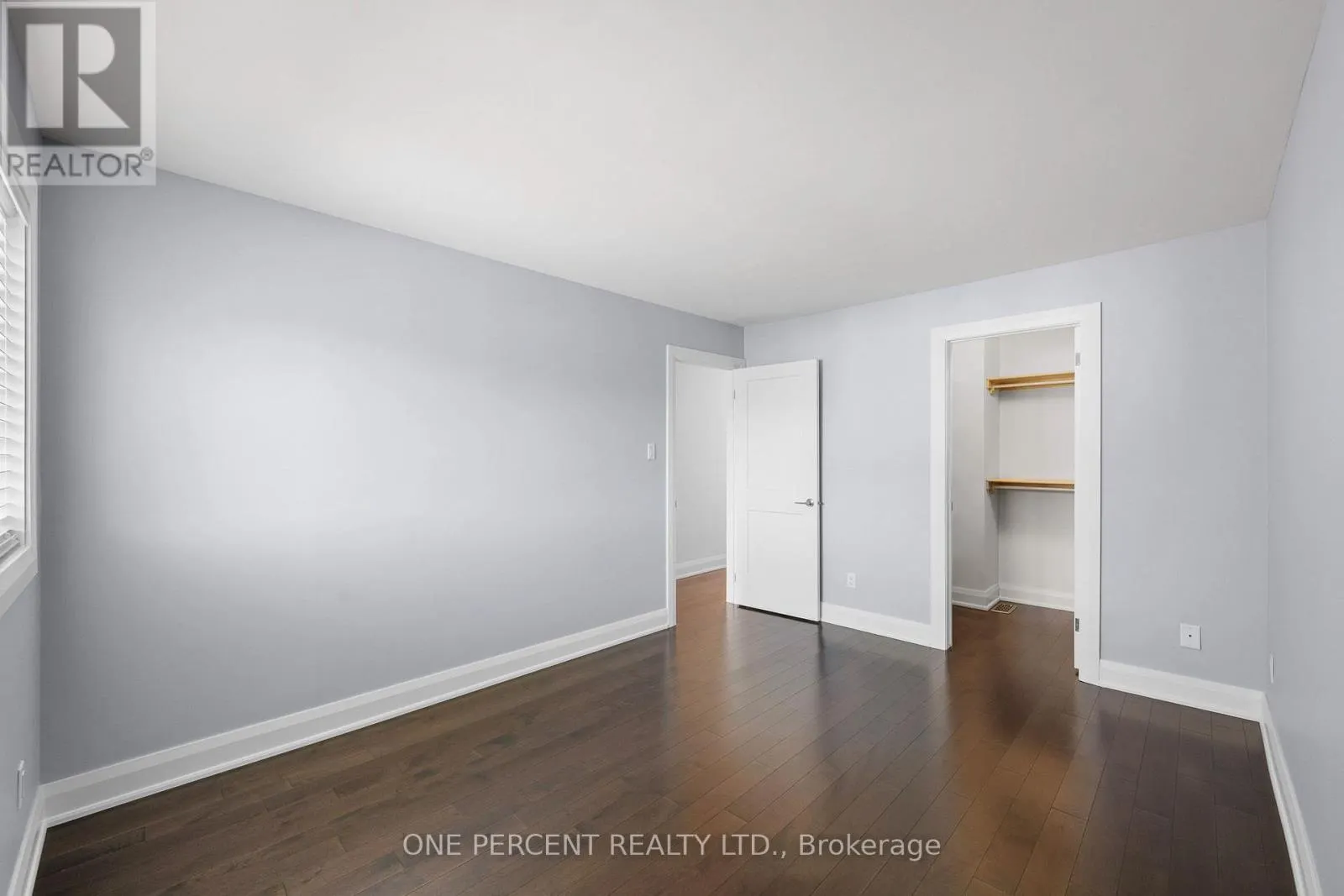 8 RASTILA CRESCENT