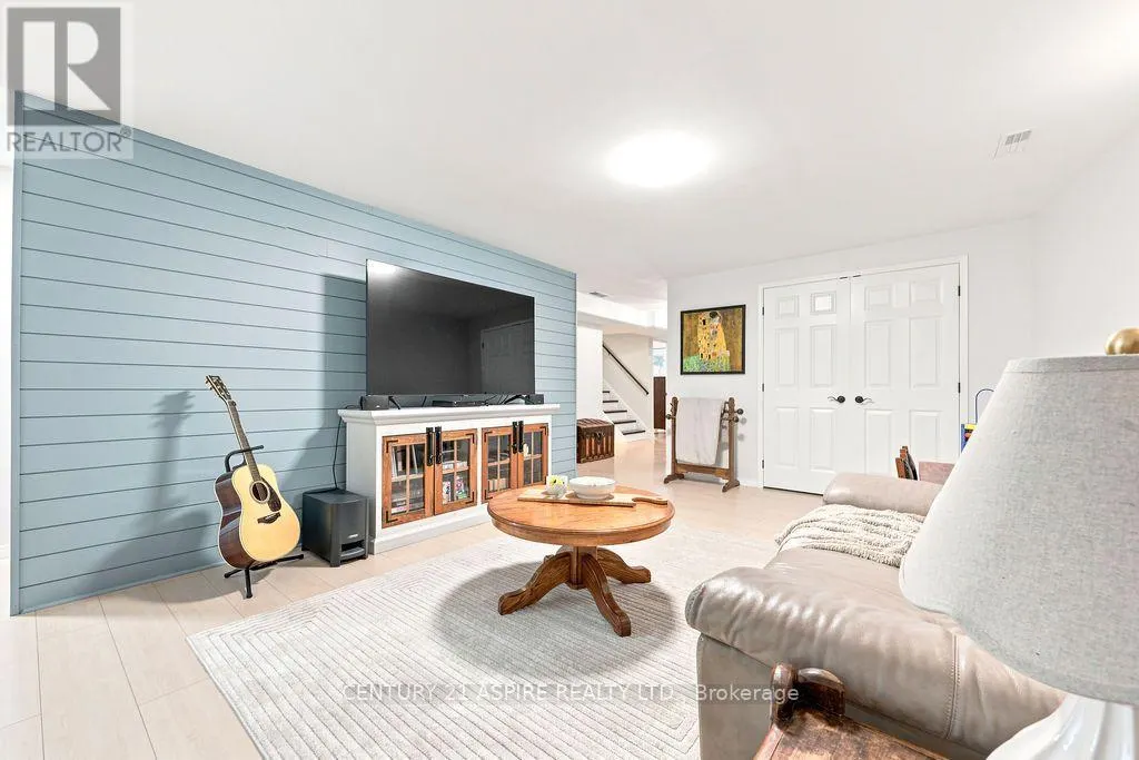 978 RANTZ ROAD