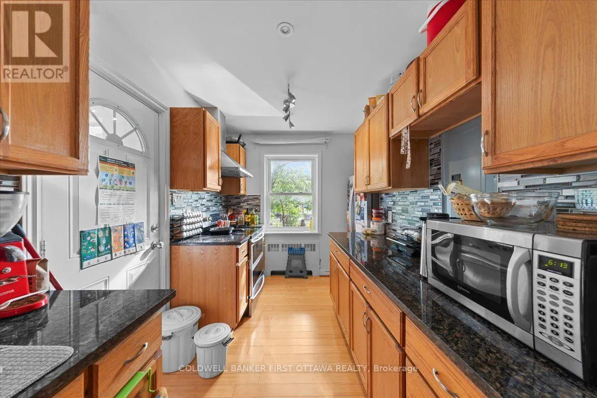 20 PRIMROSE AVENUE