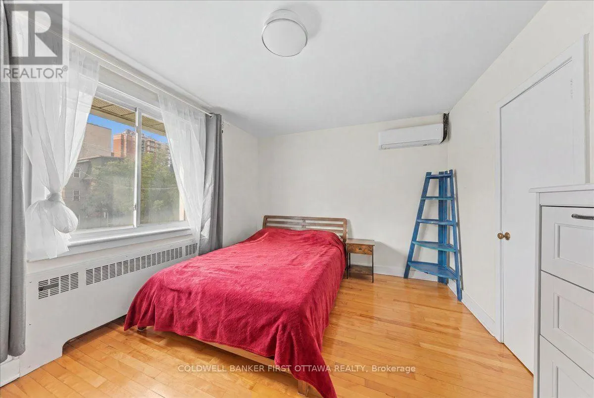 20 PRIMROSE AVENUE