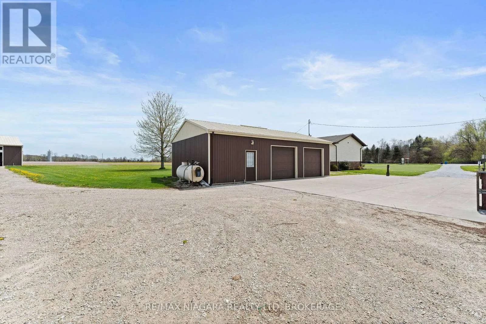 410 COUNTY RD 50 ROAD W