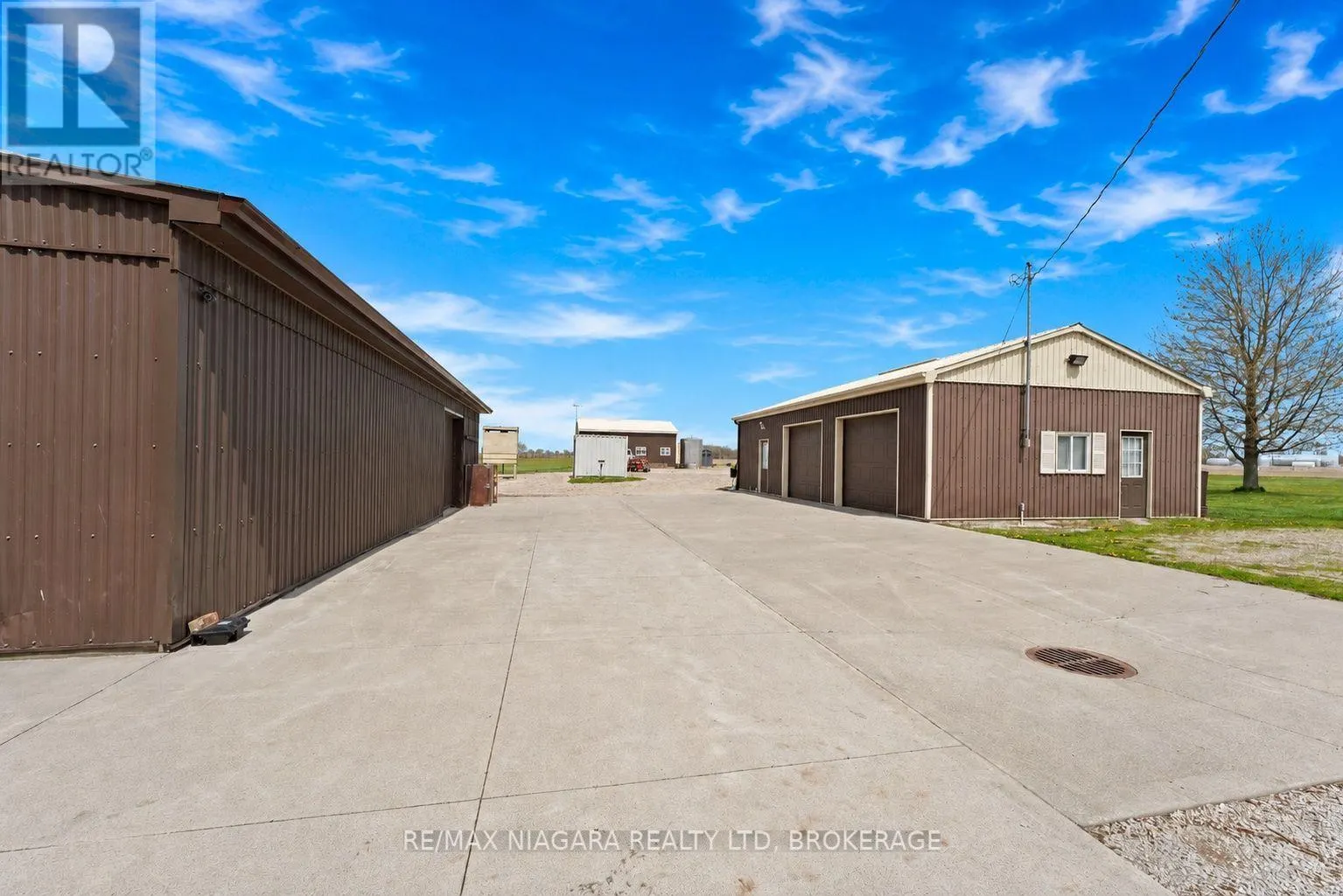 410 COUNTY RD 50 ROAD W