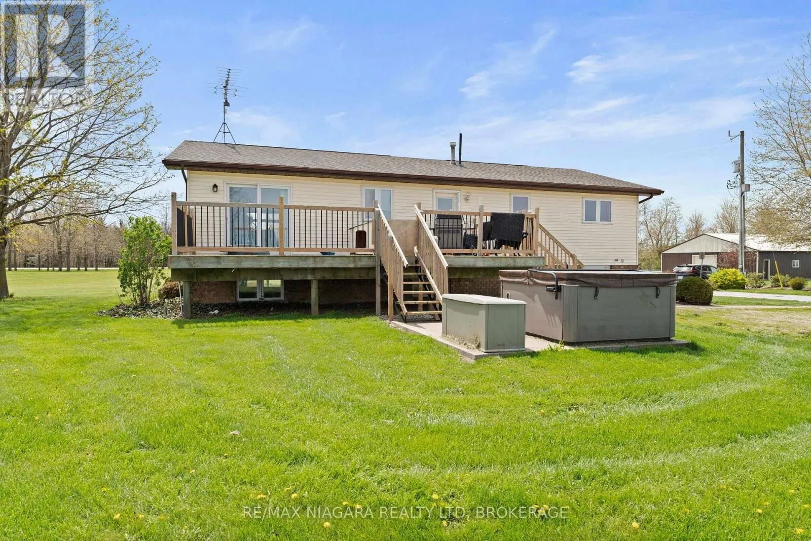 410 COUNTY RD 50 ROAD W