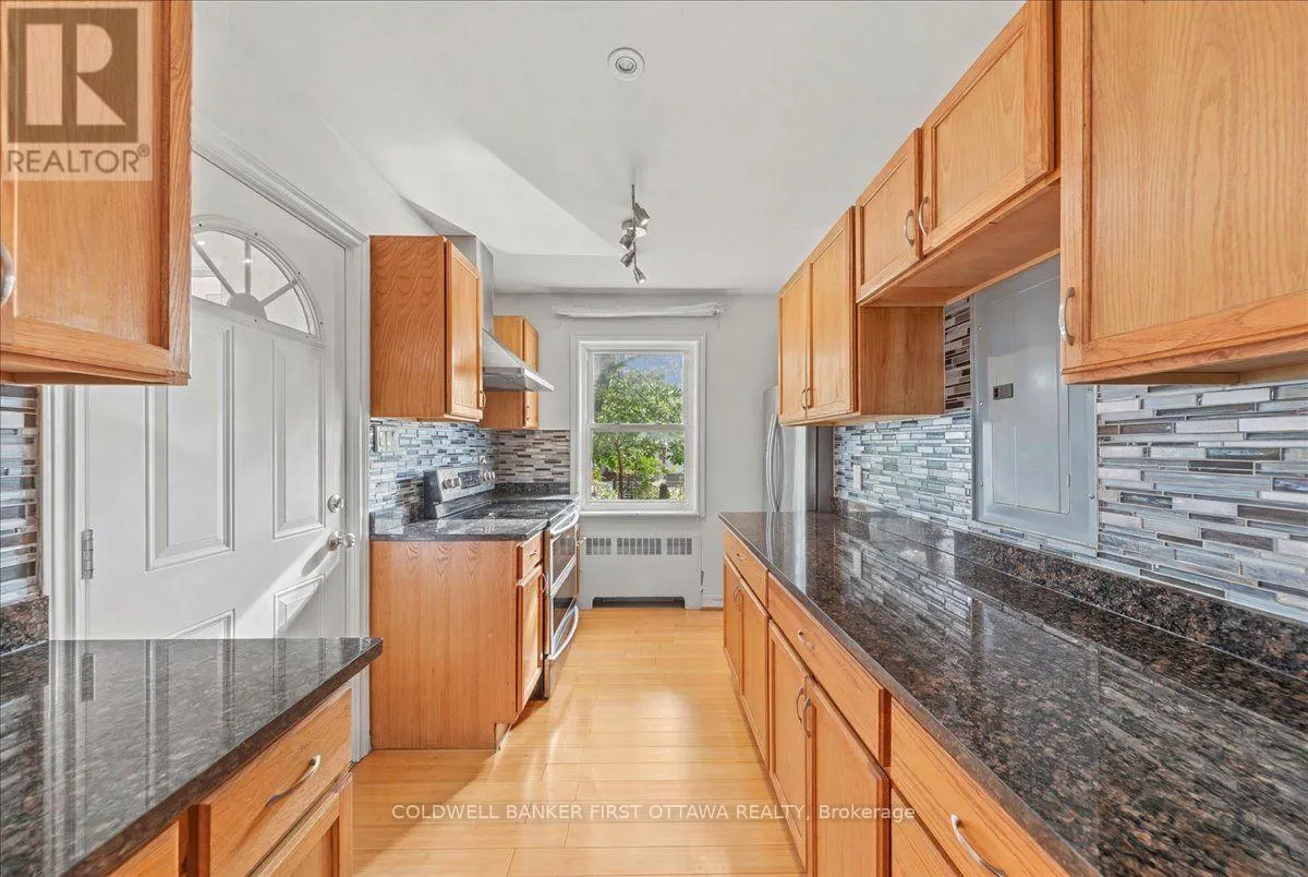 20 PRIMROSE AVENUE