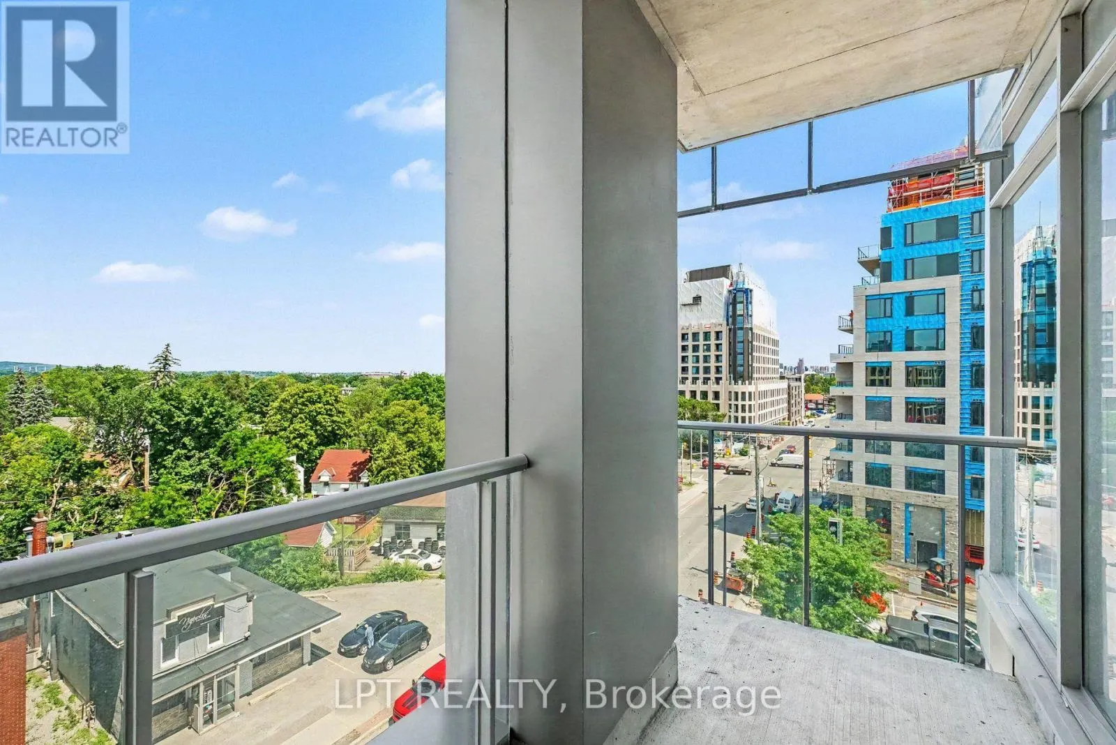 512 - 88 RICHMOND ROAD
