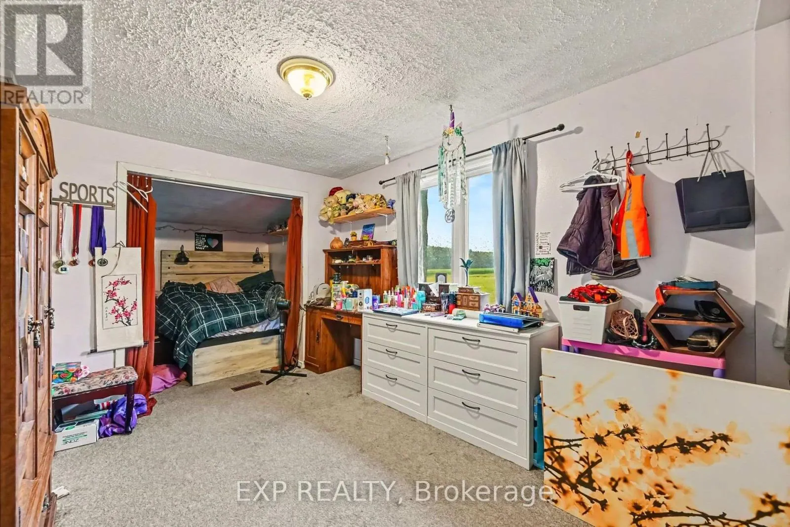 5233 3RD LINE ROAD