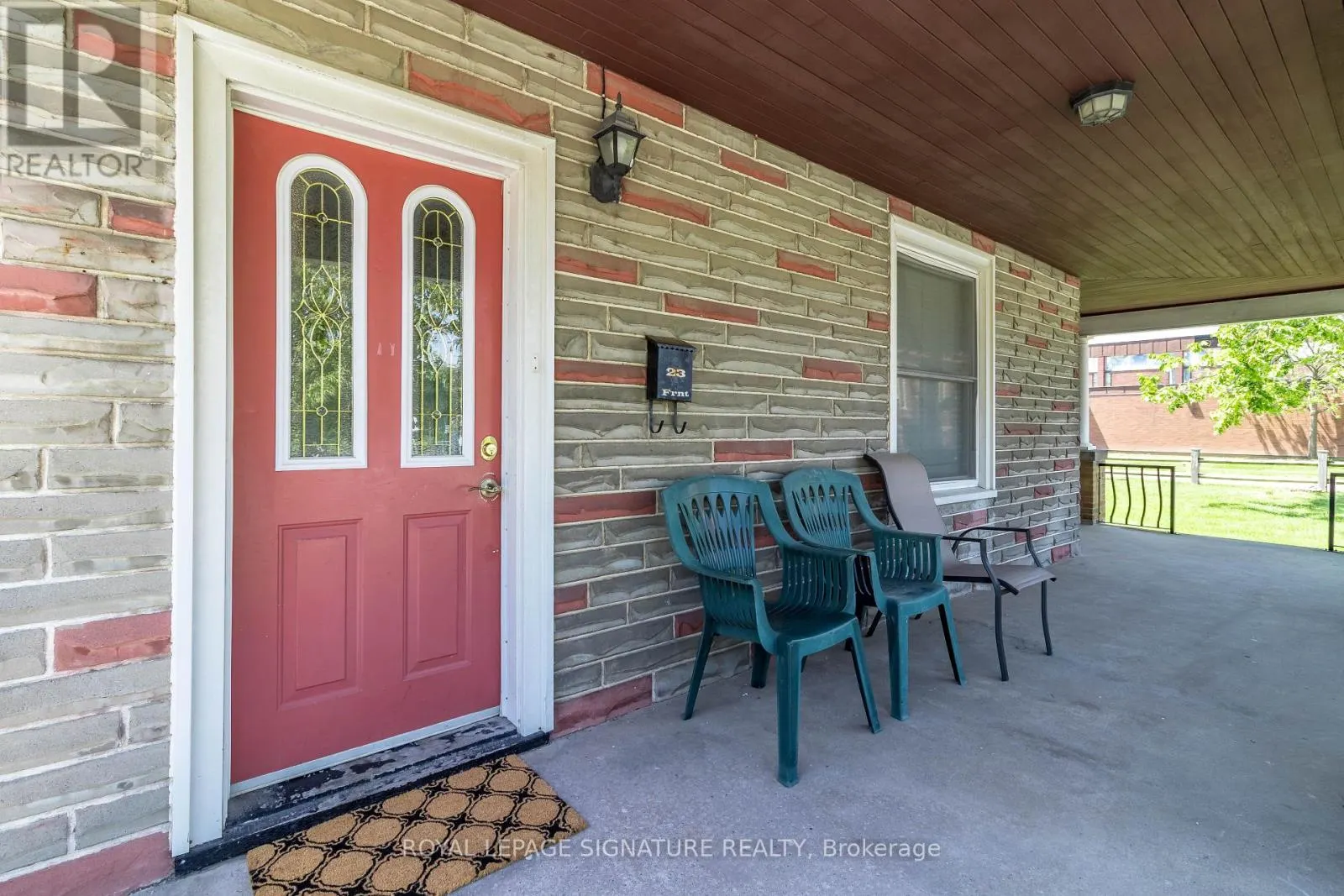23 SULLIVAN AVENUE
