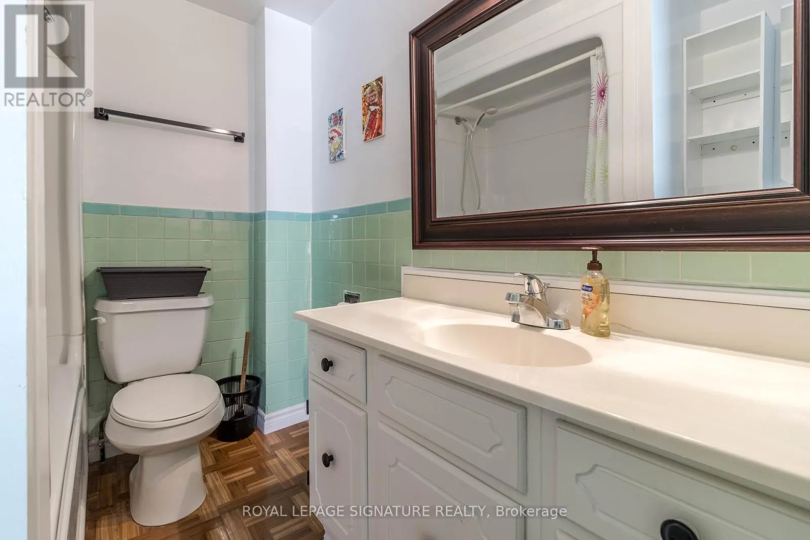 23 SULLIVAN AVENUE