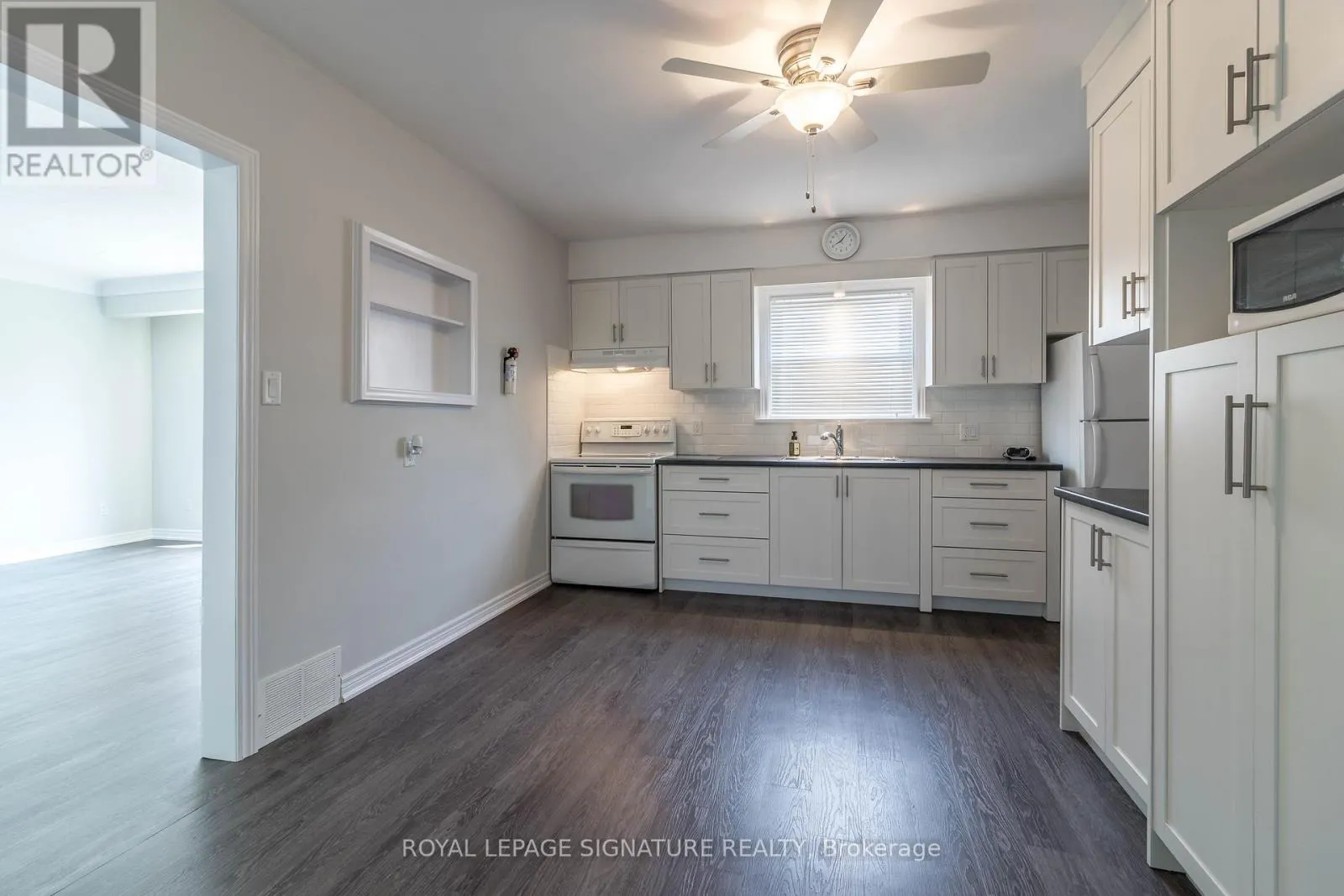 23 SULLIVAN AVENUE