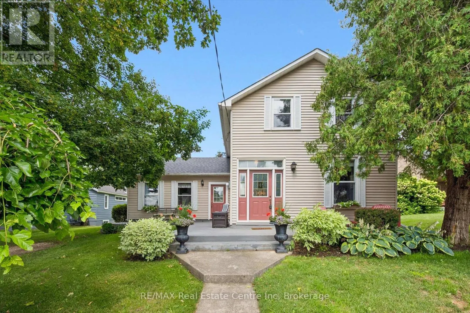 25 BADENOCH STREET