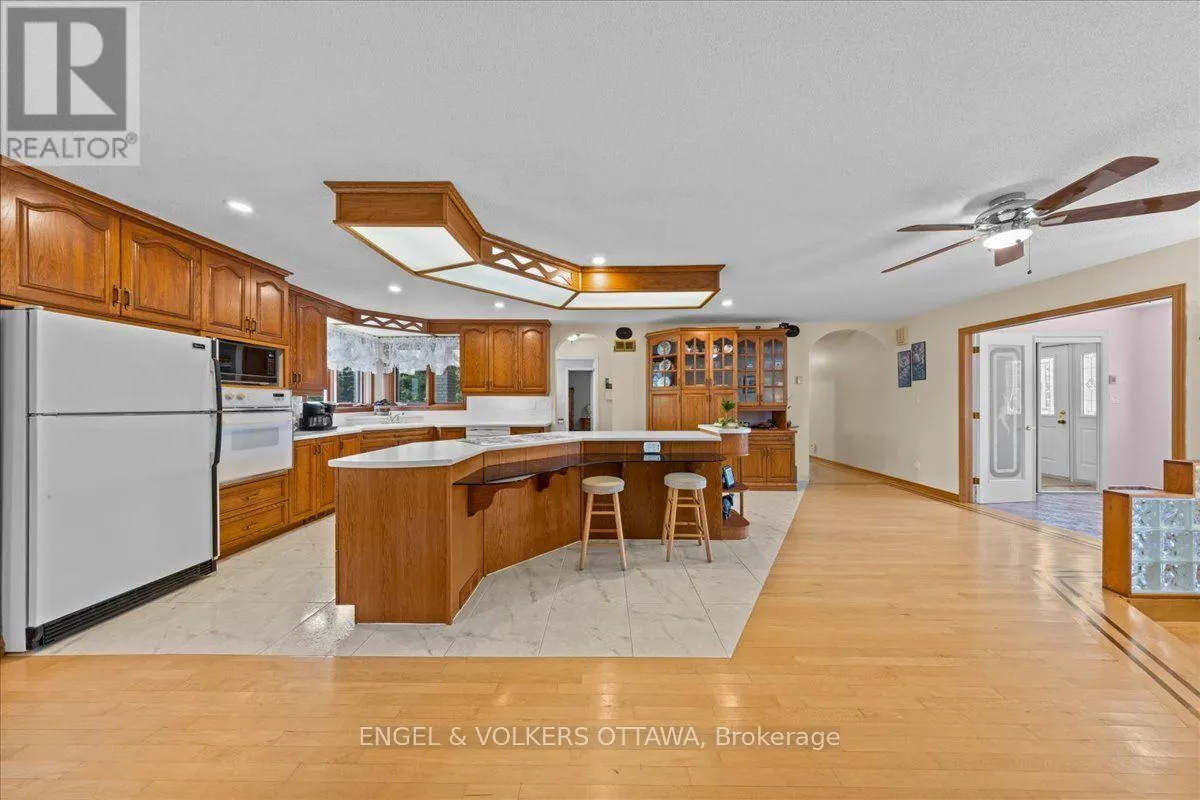 3805 BIG RIDEAU LAKE ROAD
