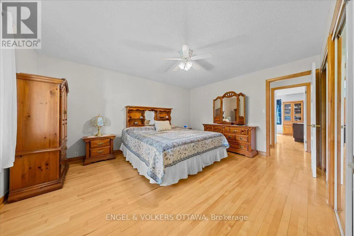 3805 BIG RIDEAU LAKE ROAD
