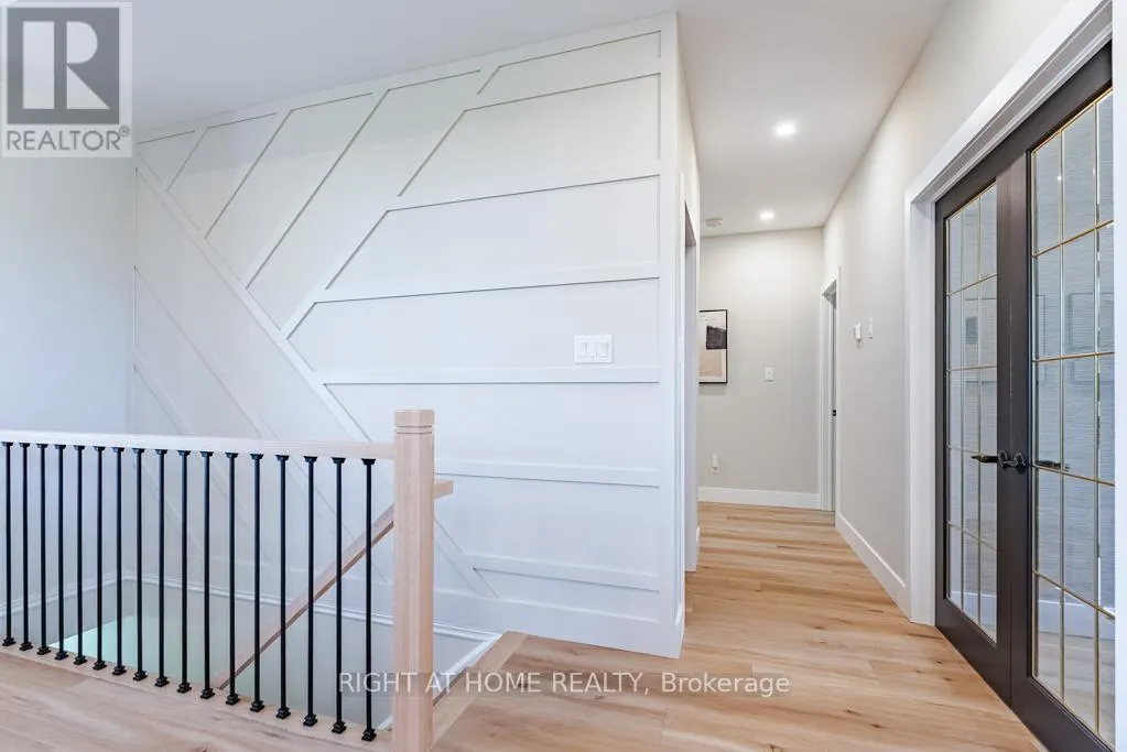 11 SETTLERS COURT