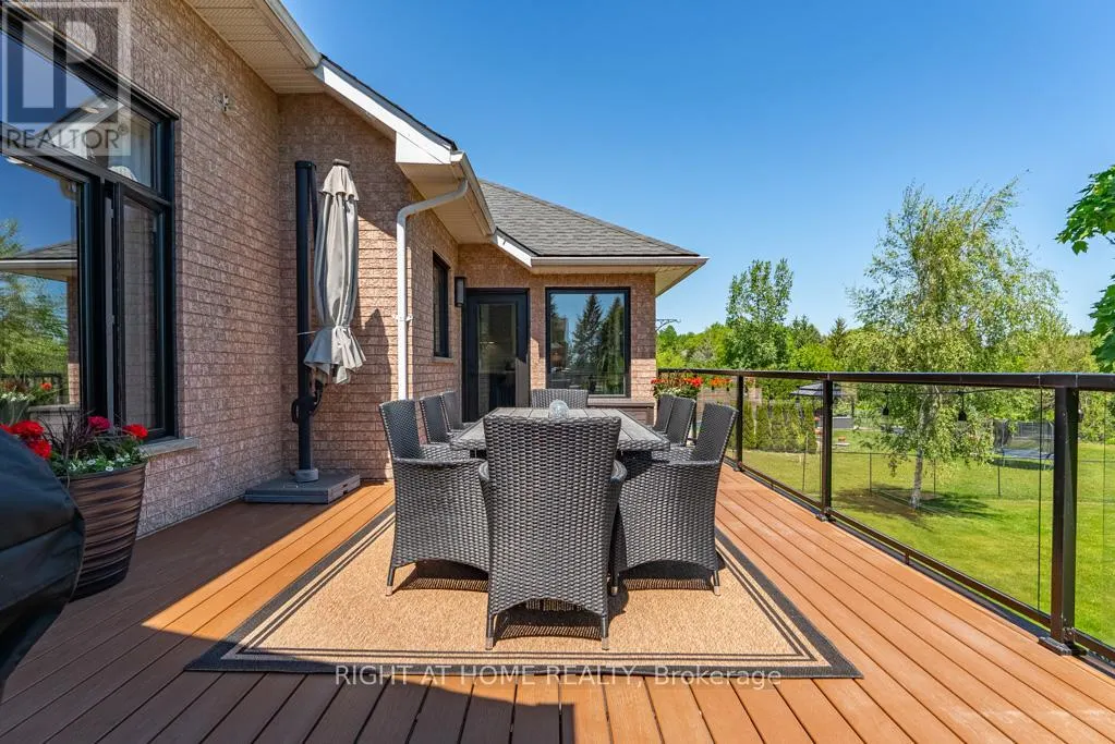 11 SETTLERS COURT