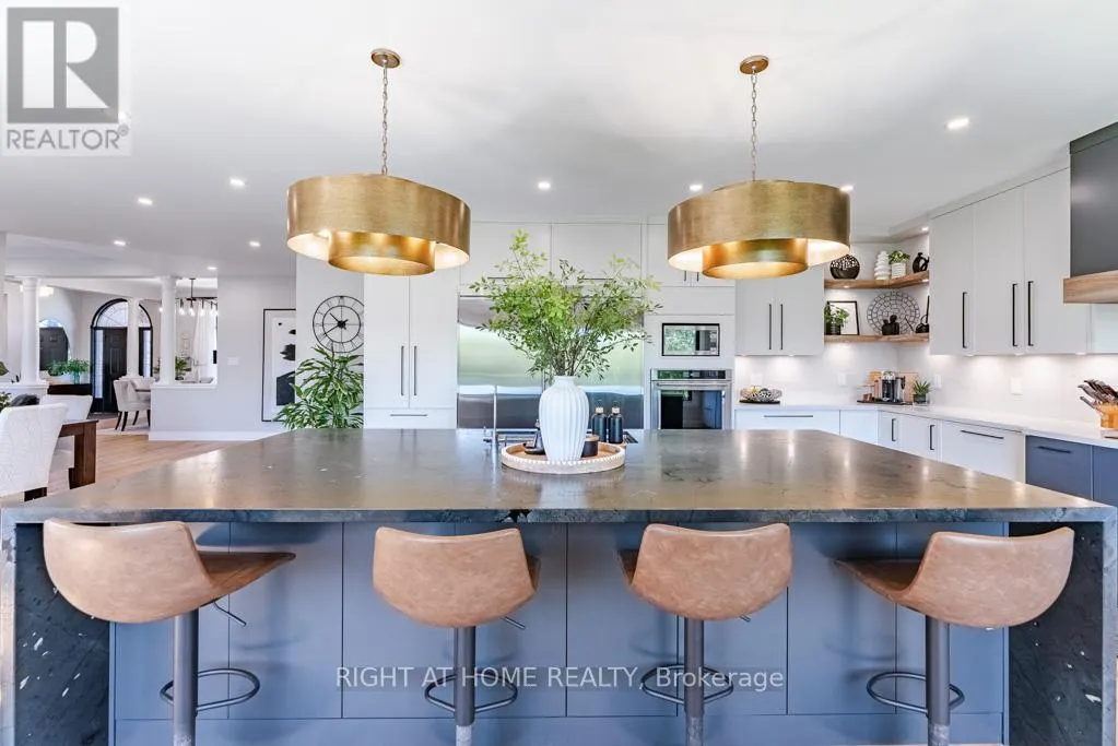 11 SETTLERS COURT