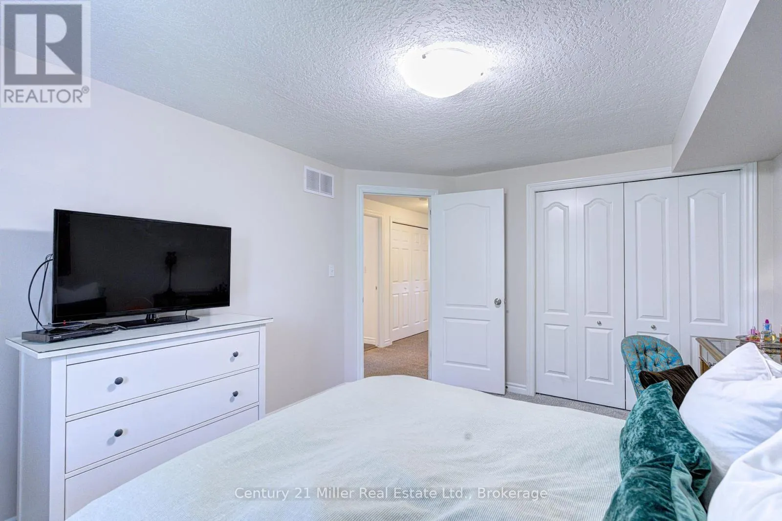 282 CARRINGTON DRIVE