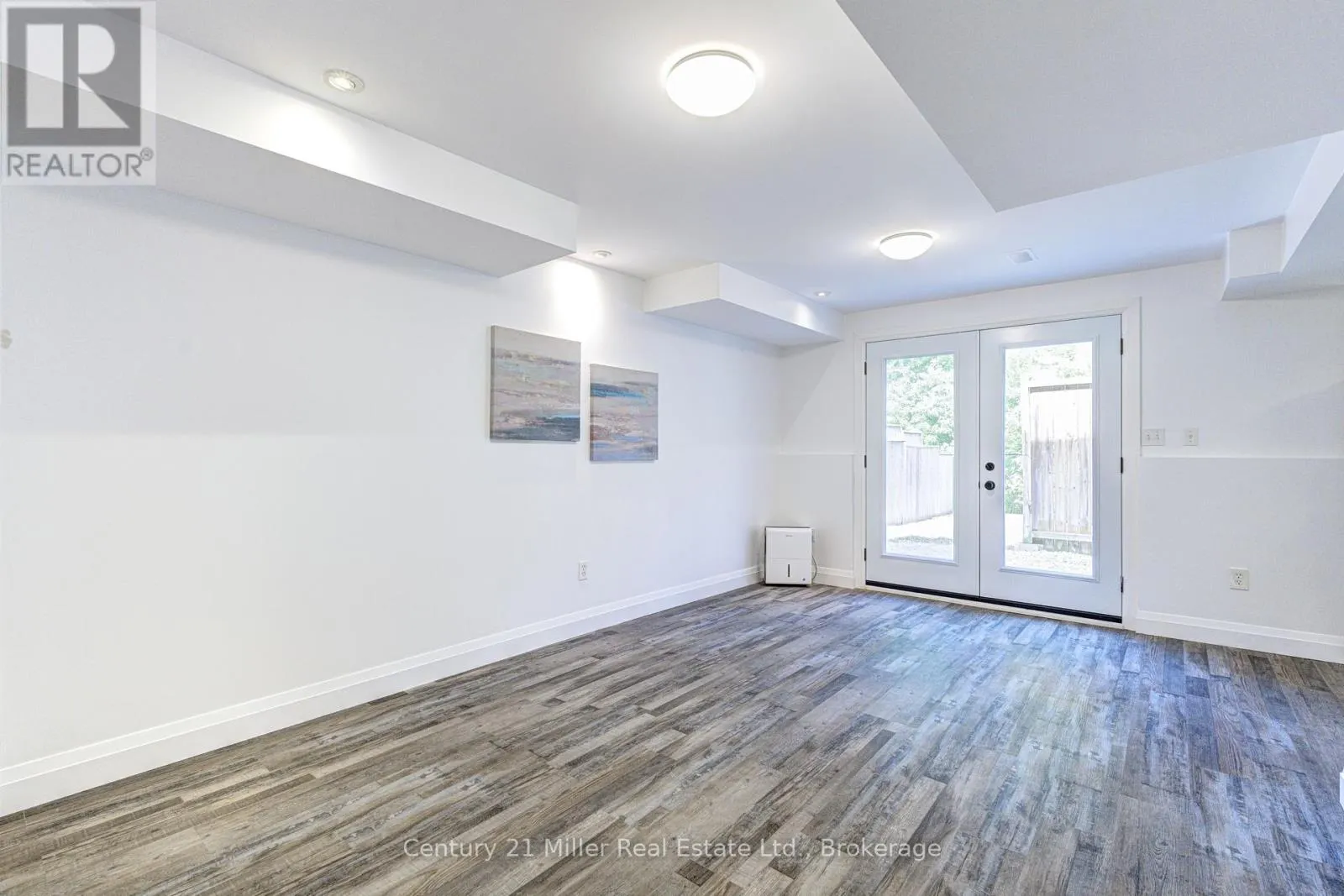 282 CARRINGTON DRIVE