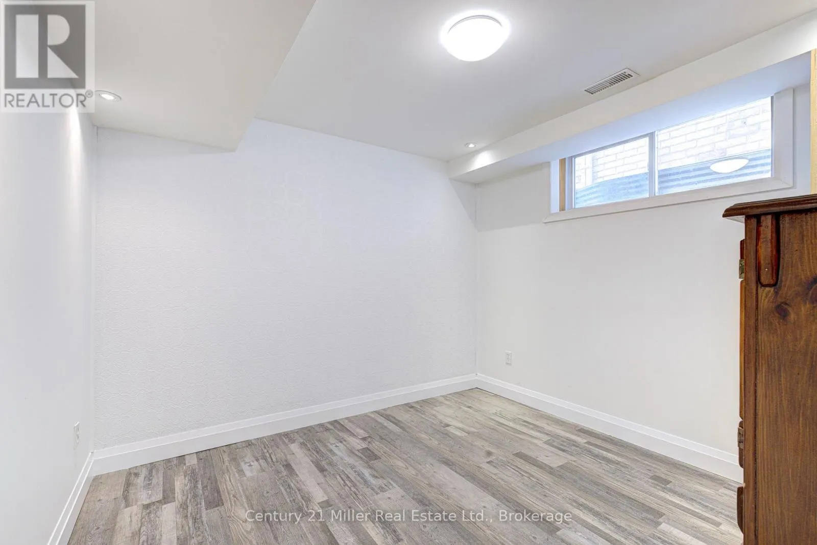 282 CARRINGTON DRIVE