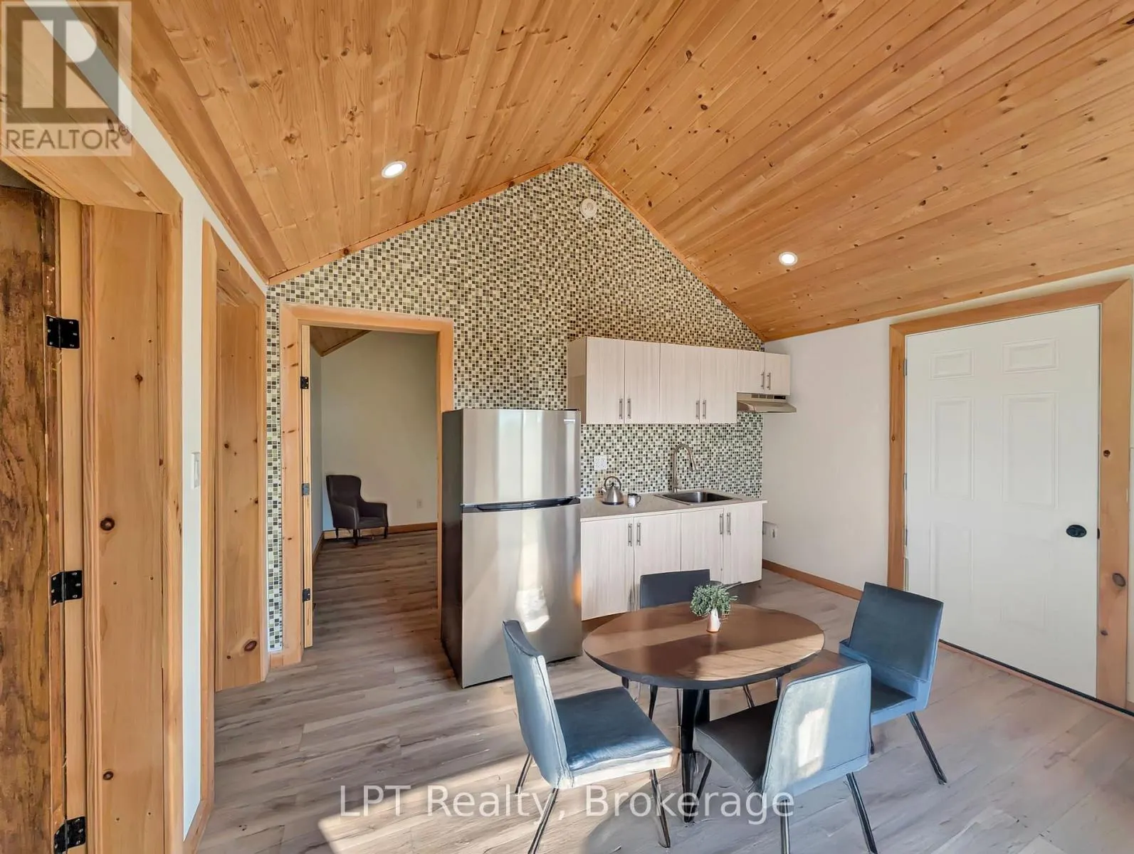 118 RESORT ROAD