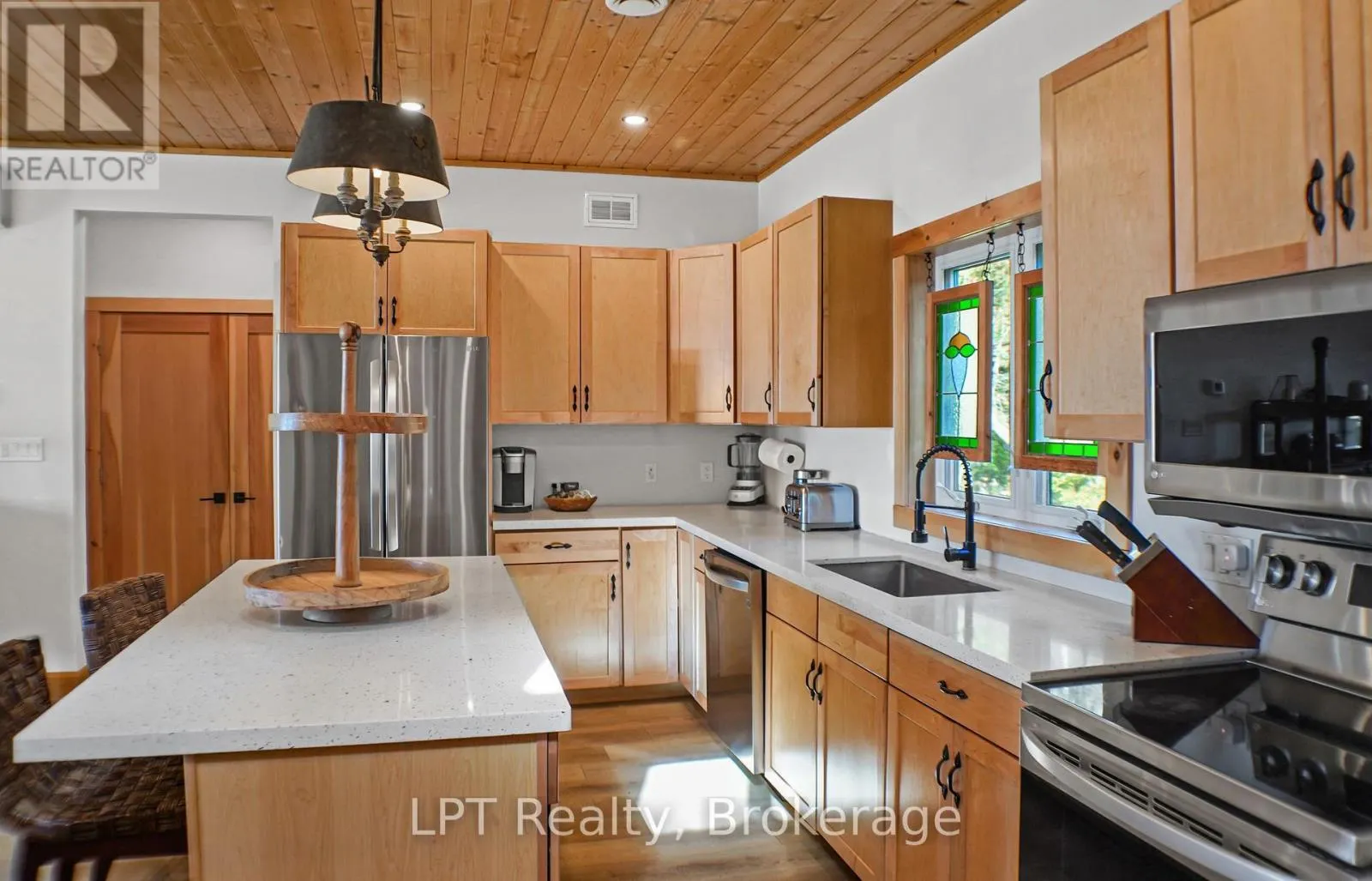 315 SHORELINE AVENUE