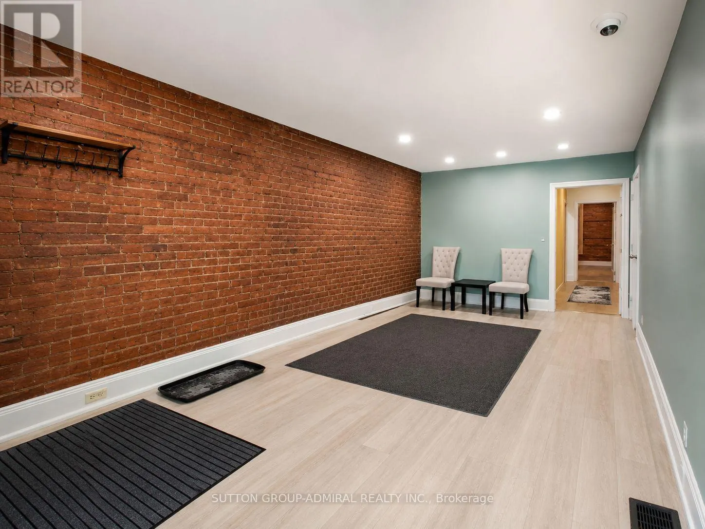 UNIT 101 - 249 DIVISION STREET