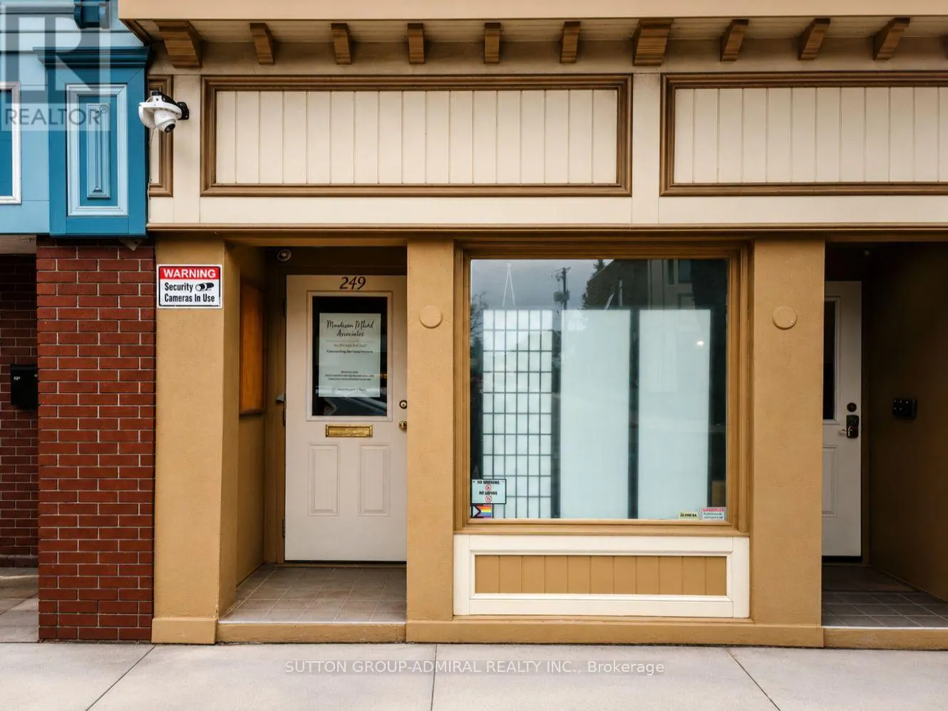 UNIT 101 - 249 DIVISION STREET