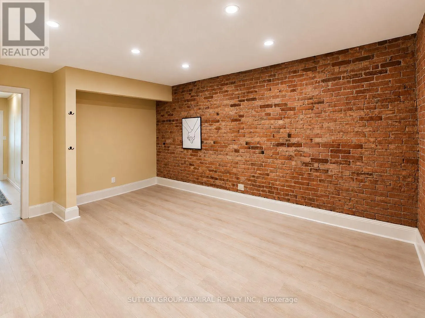 UNIT 101 - 249 DIVISION STREET