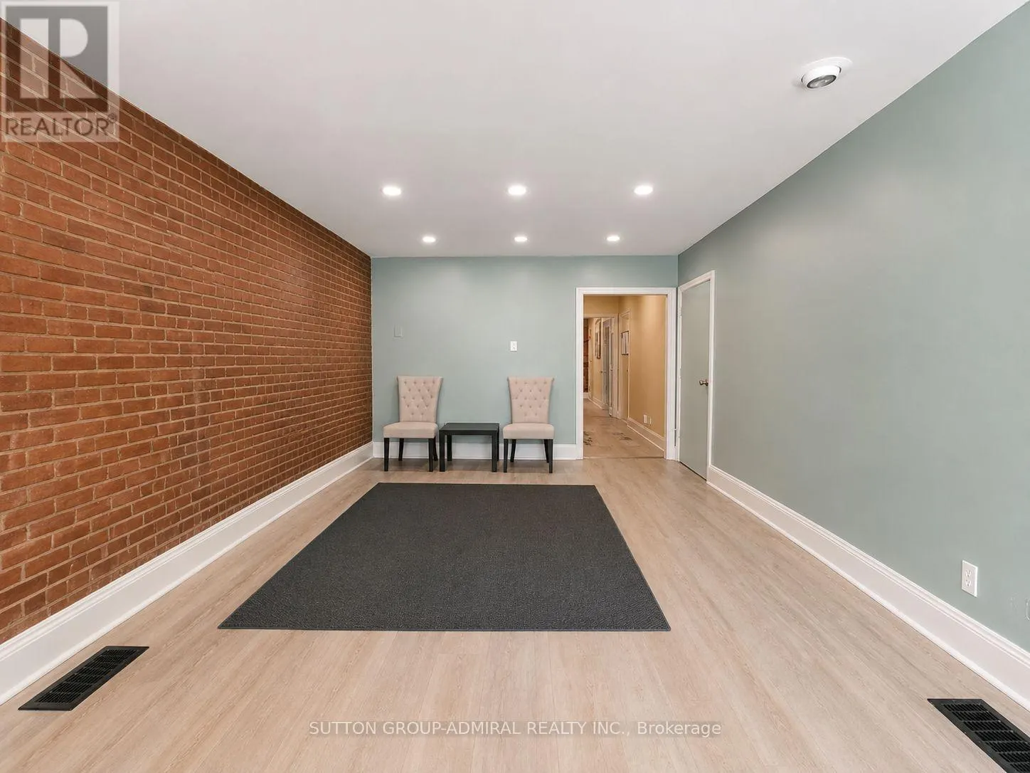 UNIT 101 - 249 DIVISION STREET