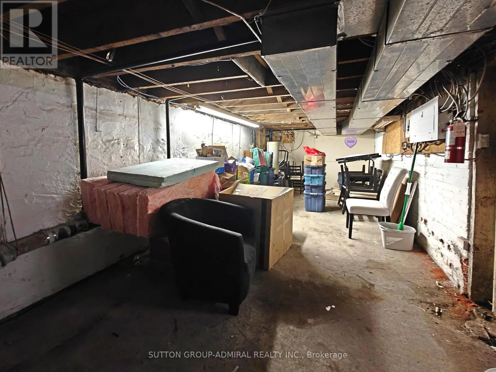 UNIT 101 - 249 DIVISION STREET