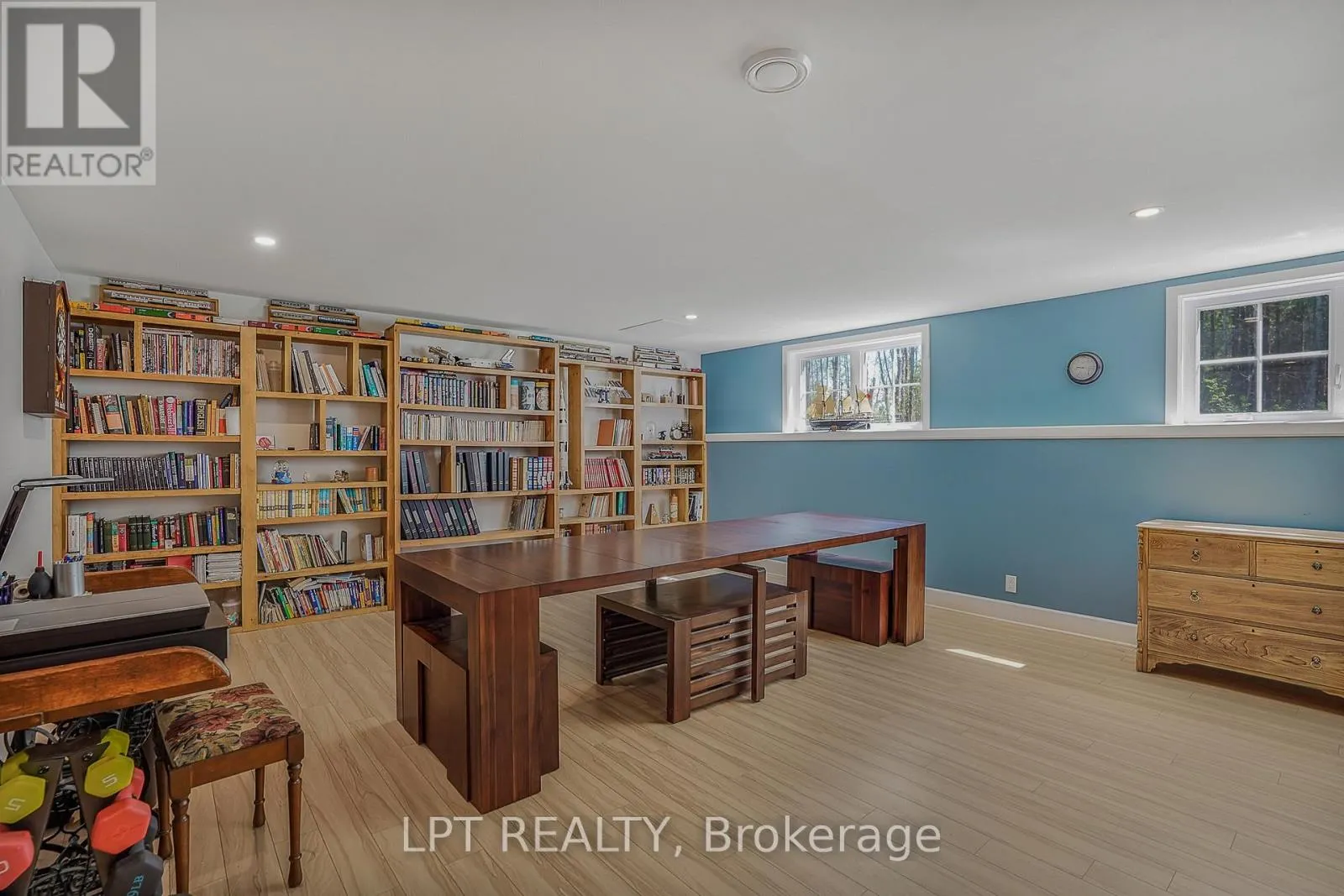 972 ABERDEEN ROAD
