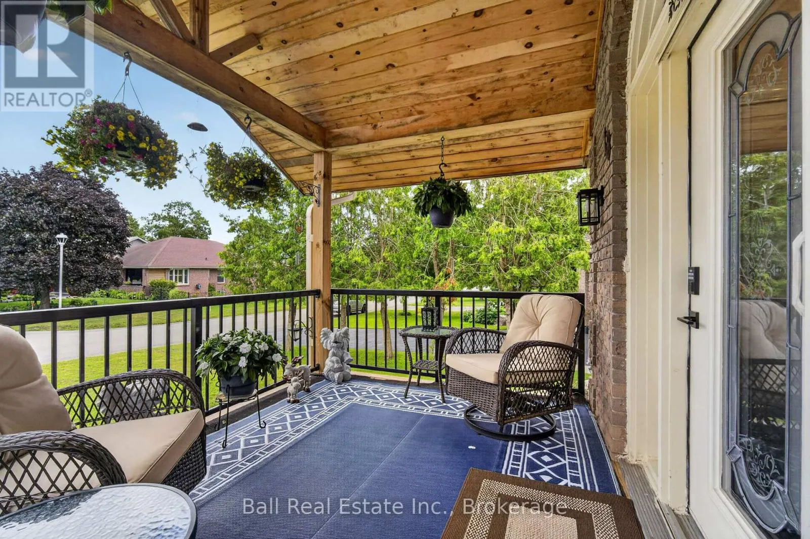 18 RUSSELL HILL ROAD