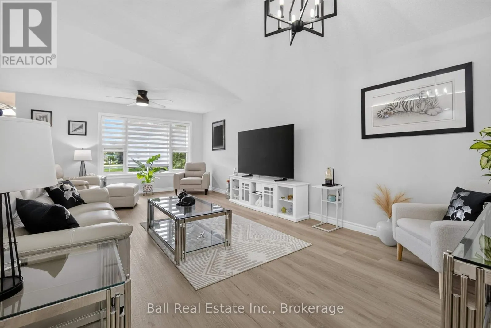 18 RUSSELL HILL ROAD