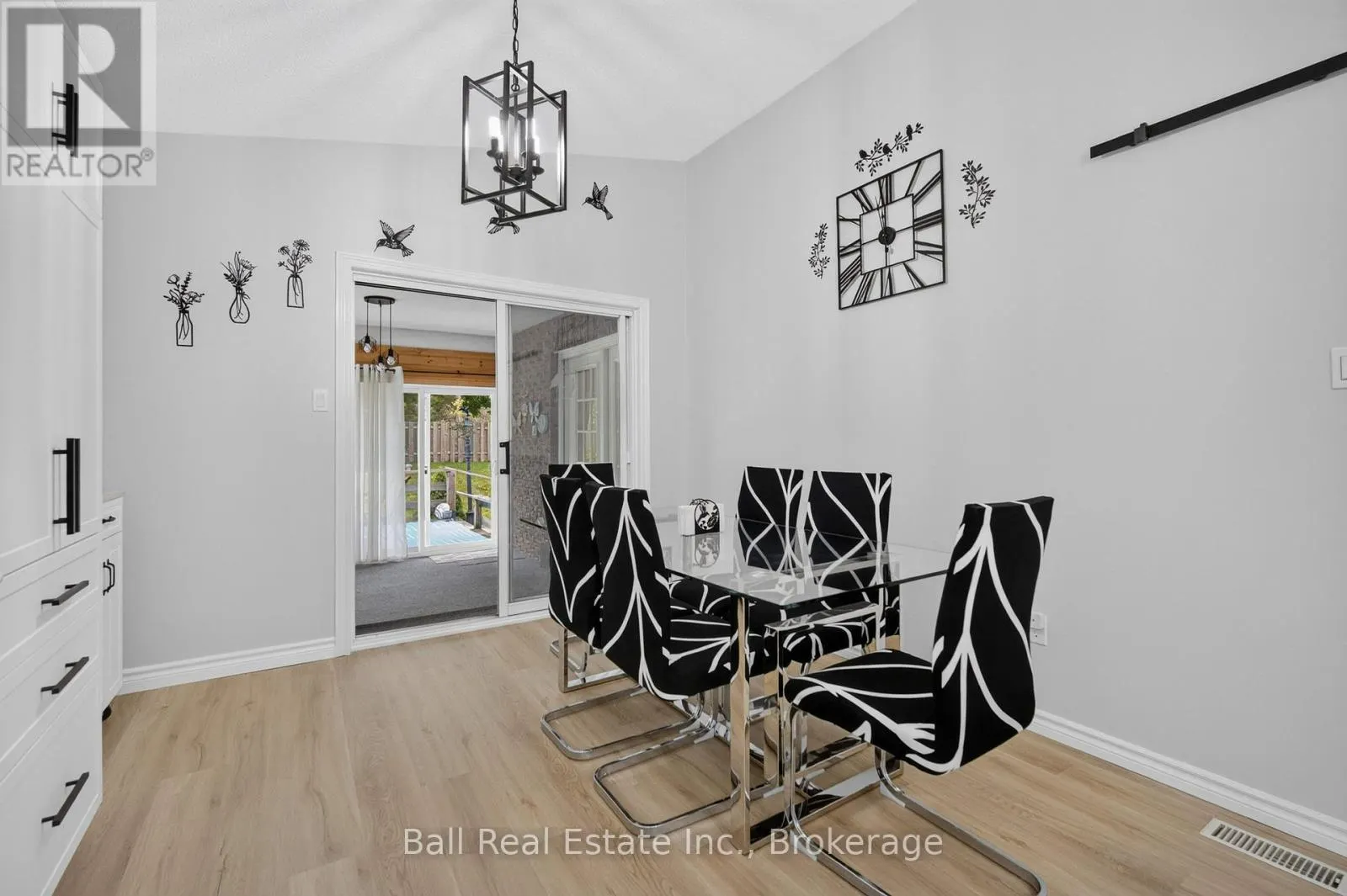 18 RUSSELL HILL ROAD