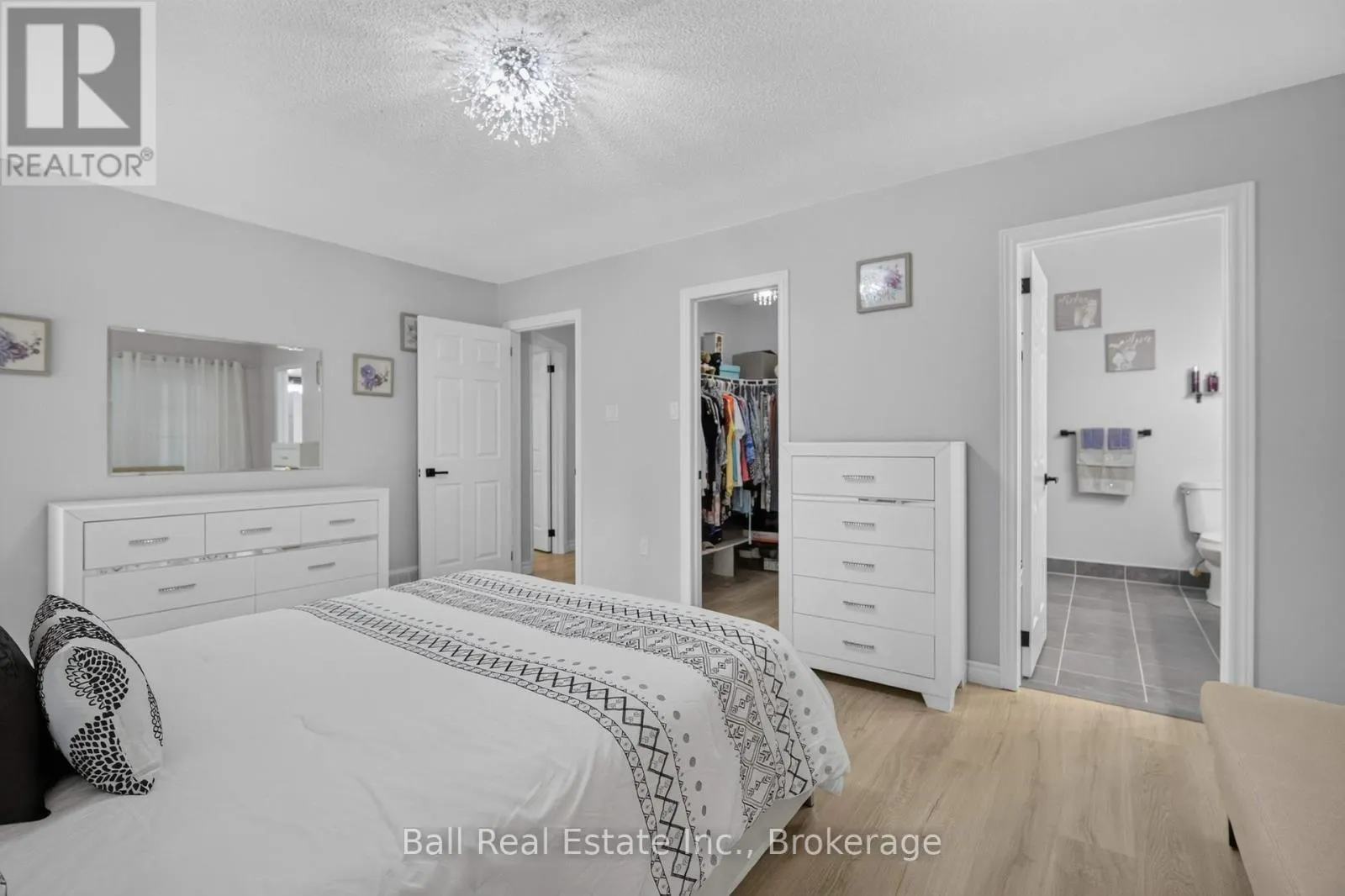 18 RUSSELL HILL ROAD