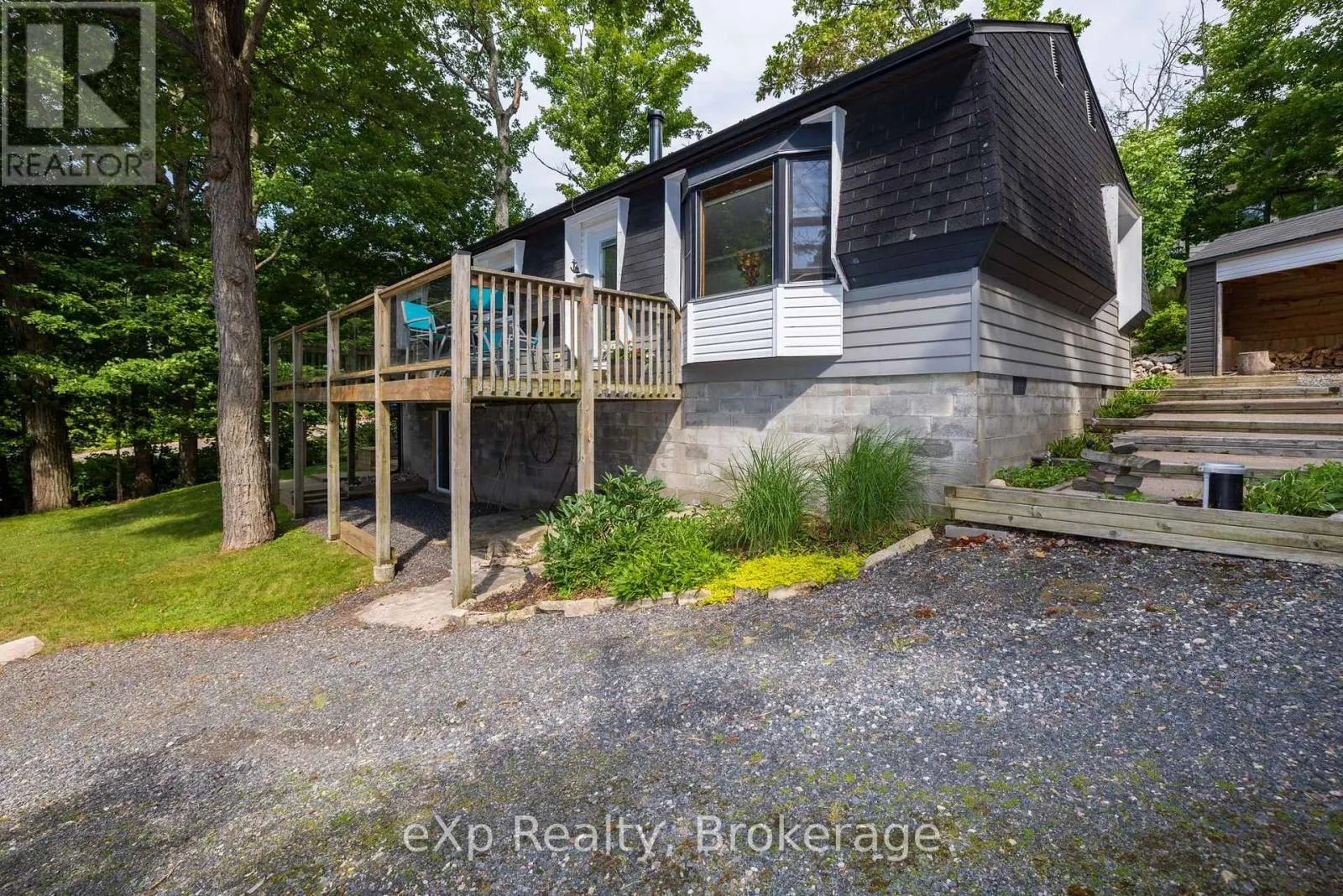 3 BAYVIEW DRIVE