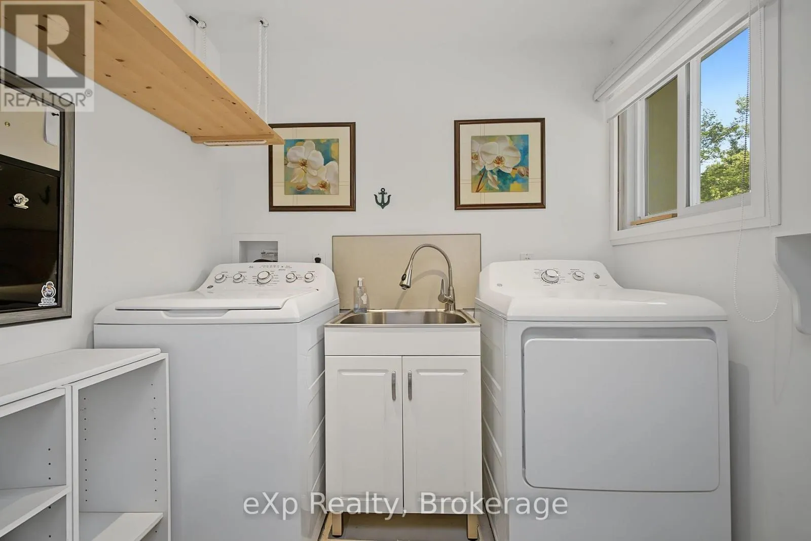 3 BAYVIEW DRIVE