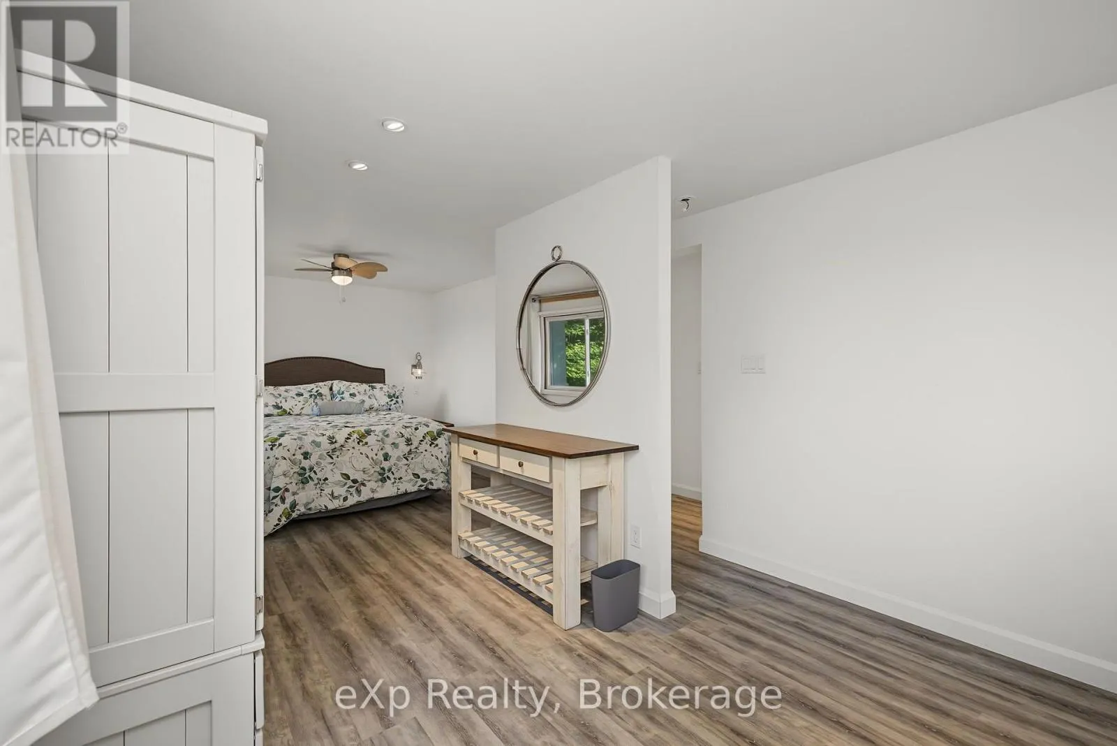 3 BAYVIEW DRIVE