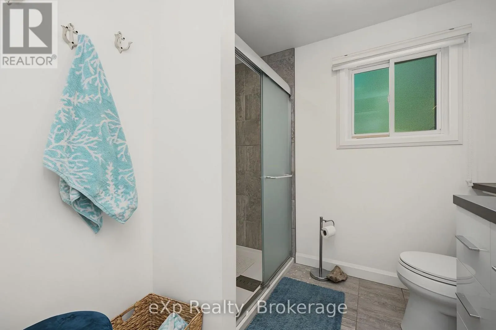 3 BAYVIEW DRIVE