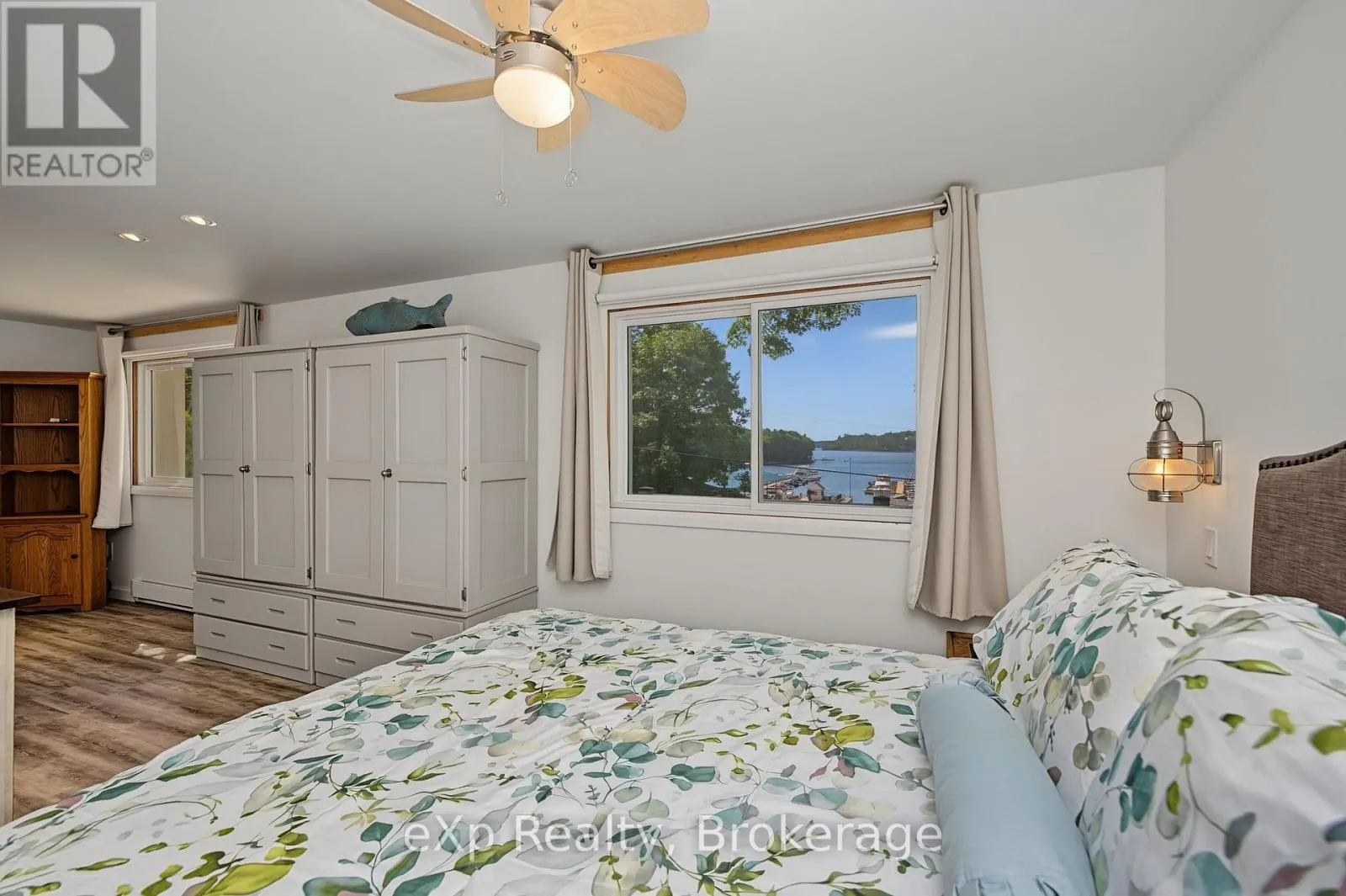 3 BAYVIEW DRIVE