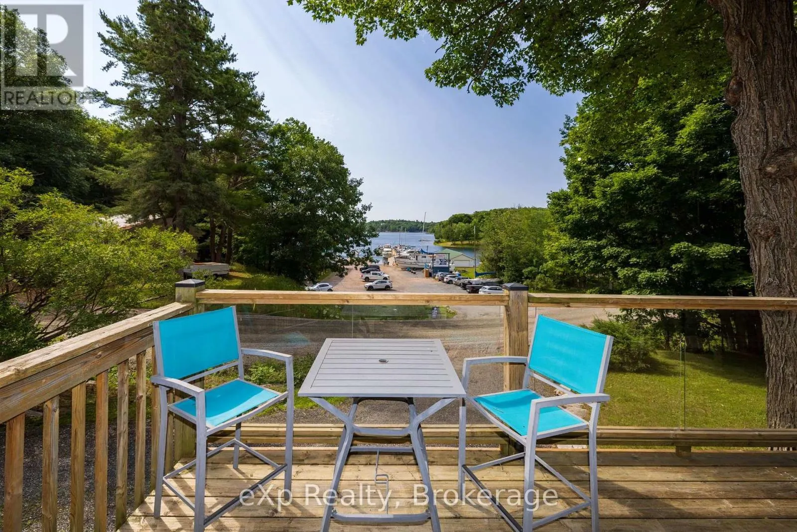 3 BAYVIEW DRIVE