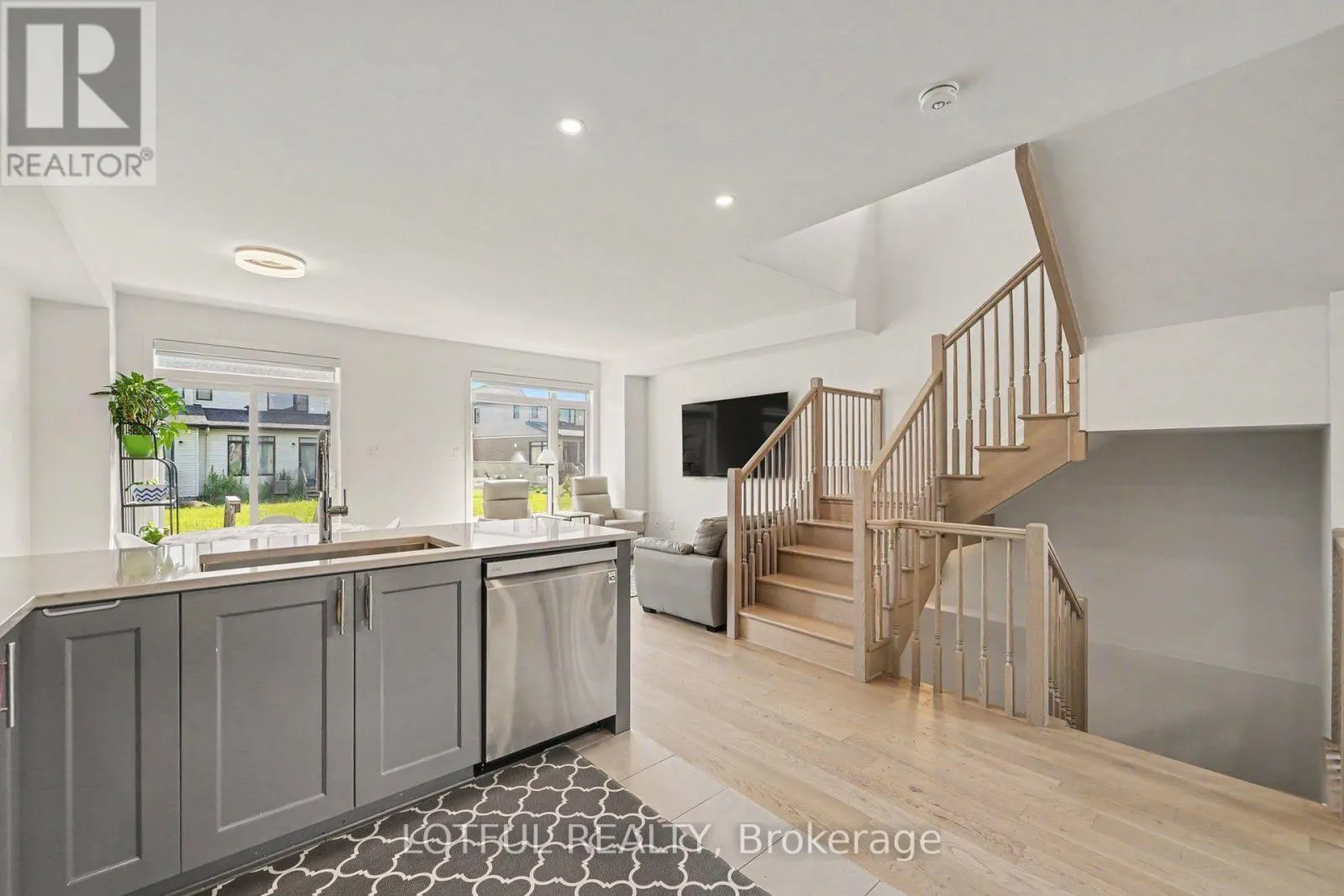 56 HEIRLOOM STREET