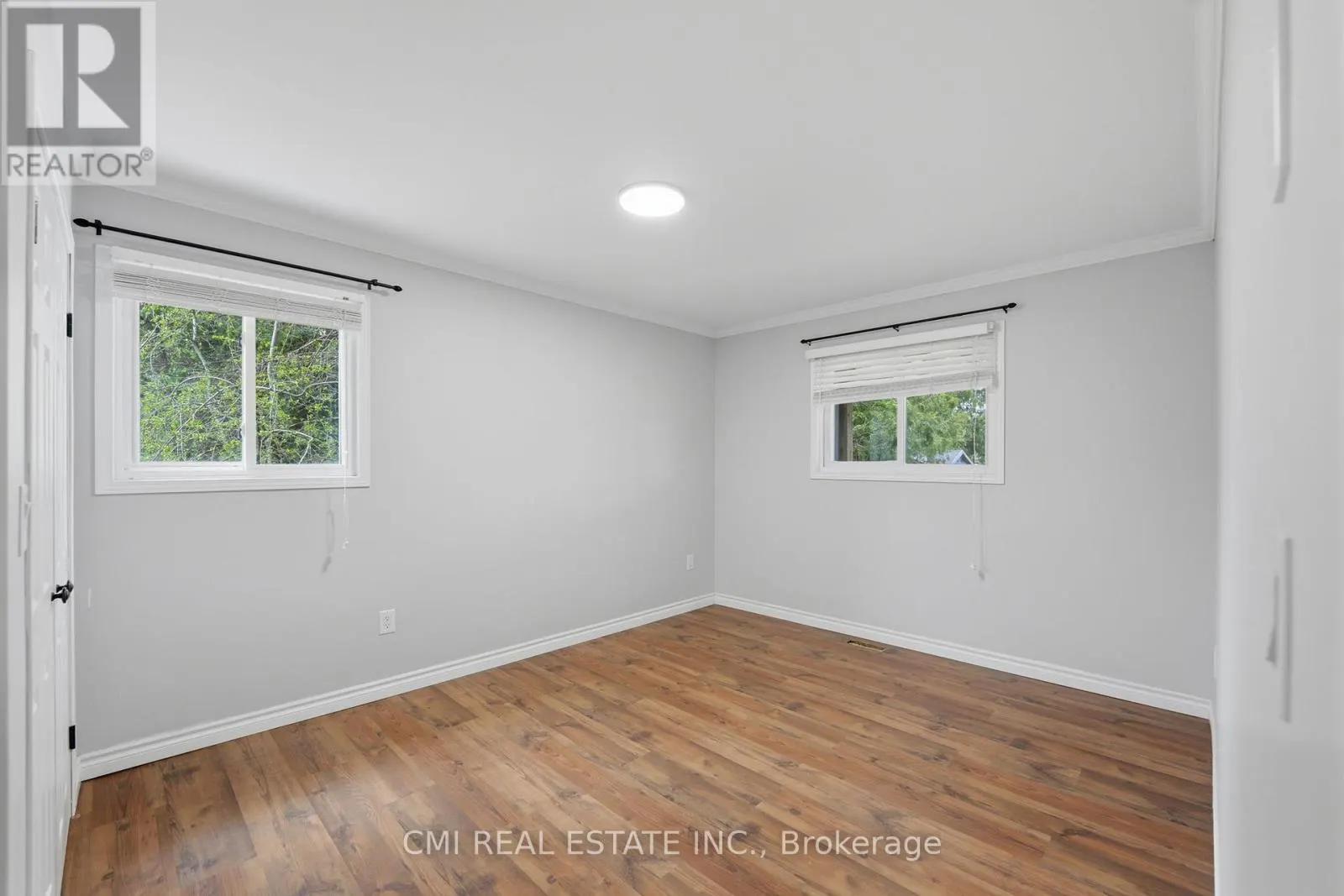 28 RIVER DRIVE