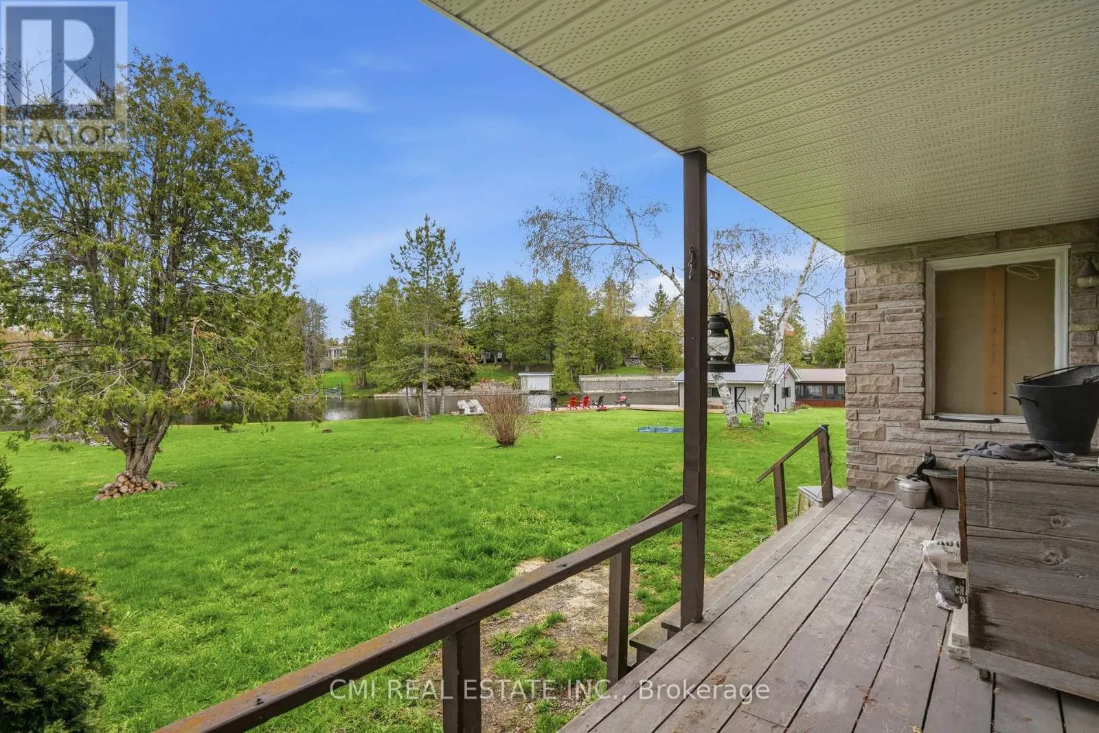 28 RIVER DRIVE