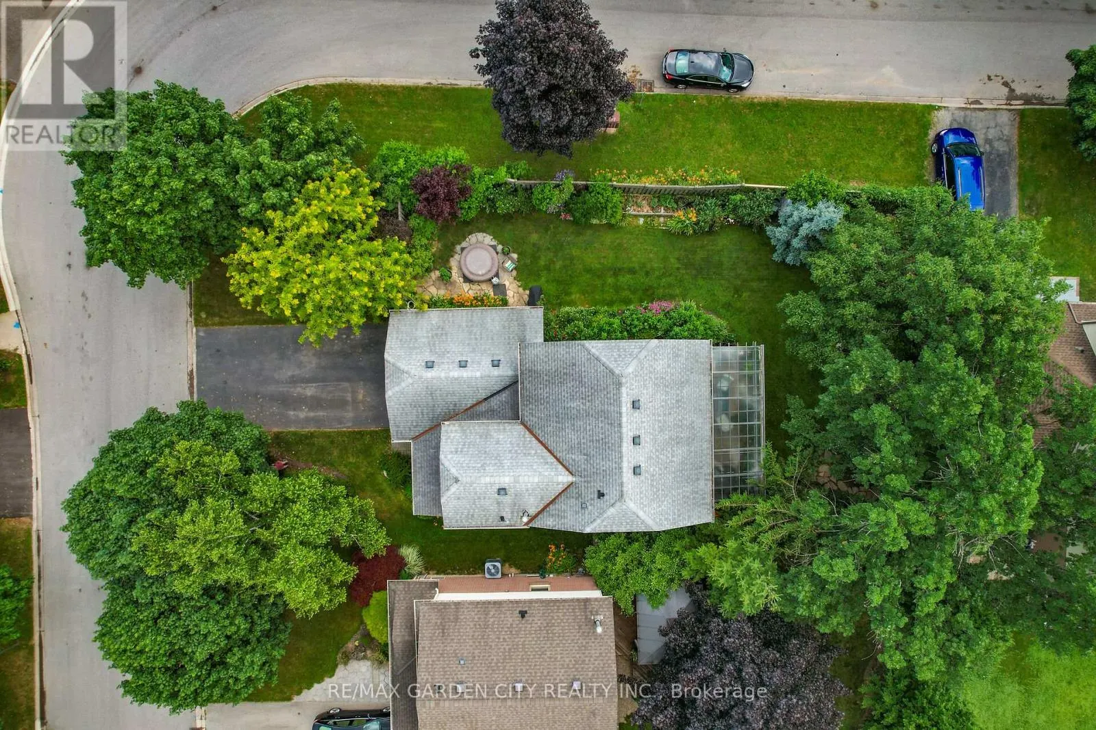4542 IVY GARDENS CRESCENT